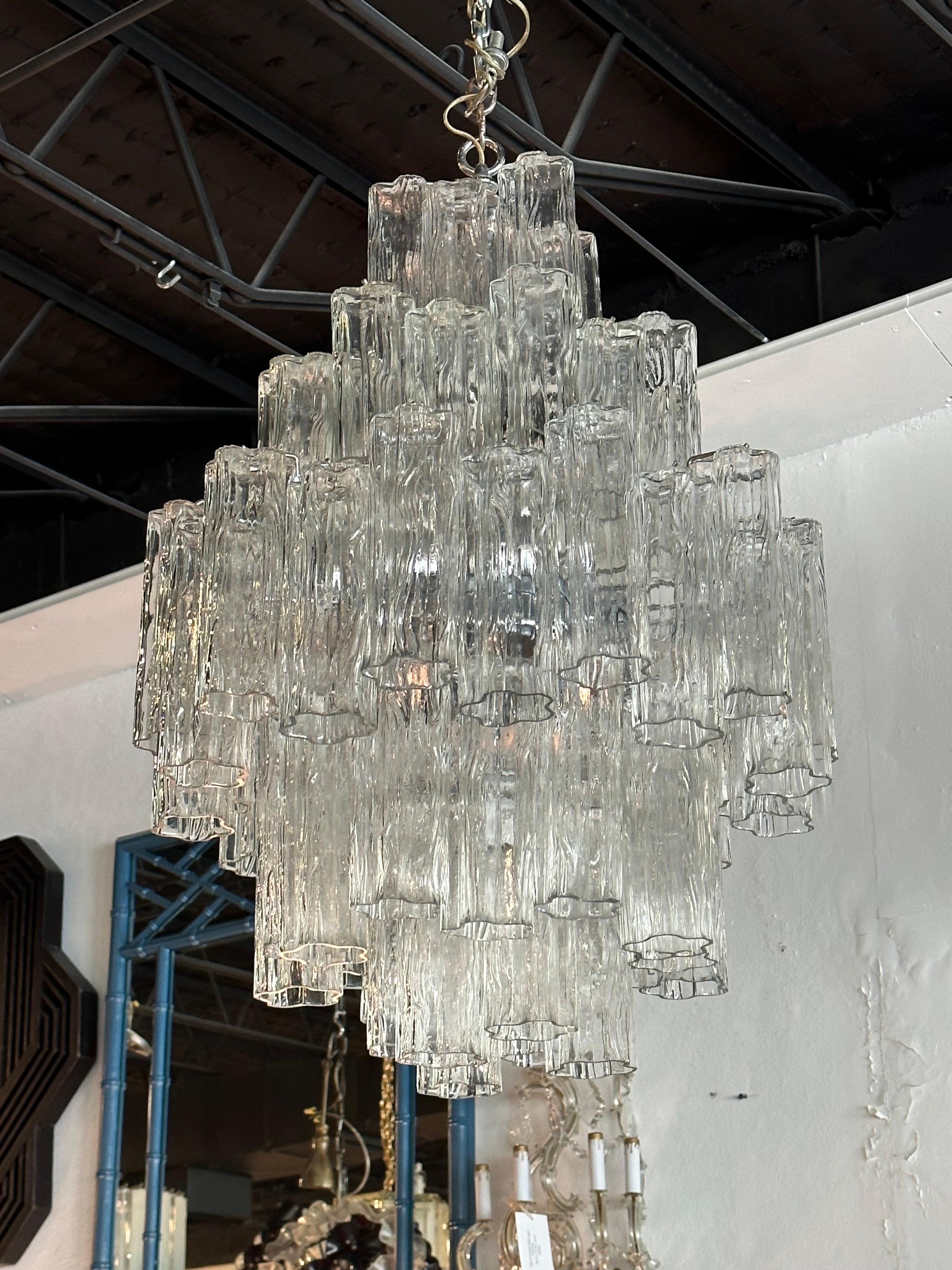 Vintage 1970s Large Murano Tronchi Venini Glass Chrome 5 Tier Chandelier  In Good Condition For Sale In West Palm Beach, FL