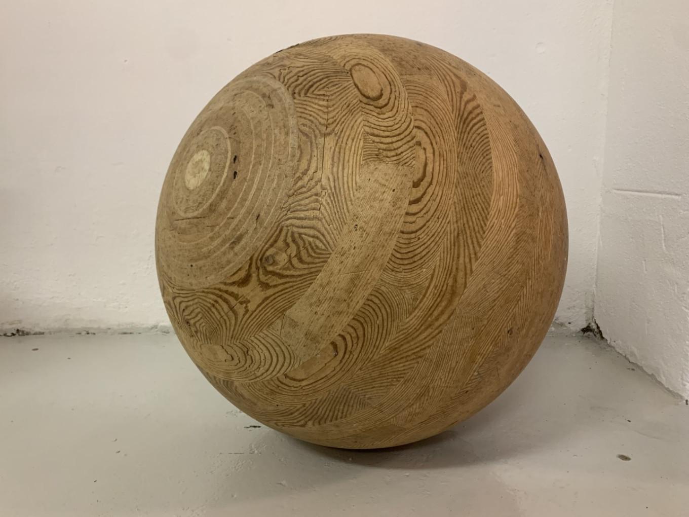 Rare and unique handmade Circus acrobatic ball from a former Dutch Circus.
This very heavy ball was used by acrobats to walk on top of these balls.
Made of thick solid slieces of wood. In a good condition
Diameter 70 cm
Very heavy piece 50 - 60