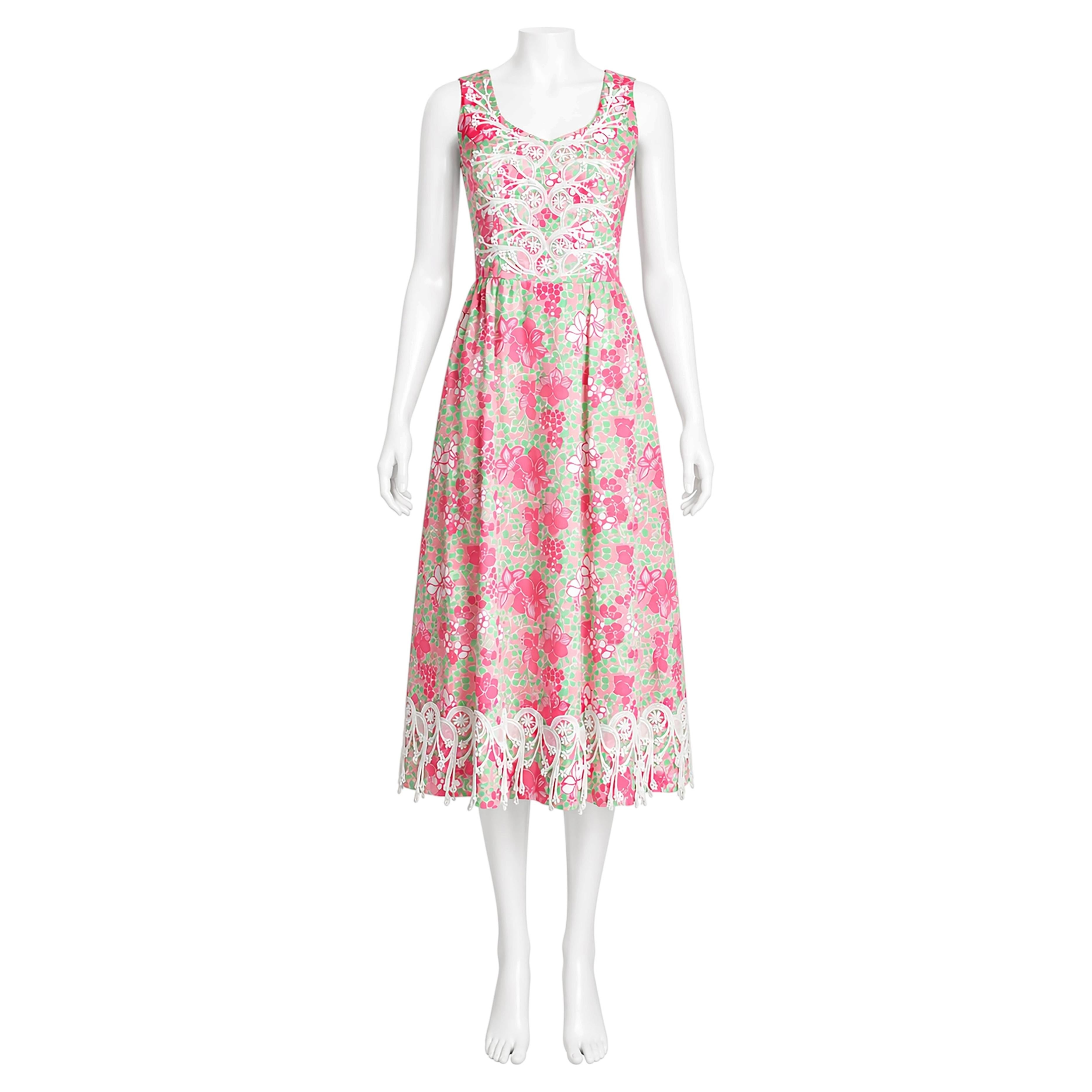 Vintage 1970s Lilly Pulitzer Floral Dress with Lace Appliqué, Size 10