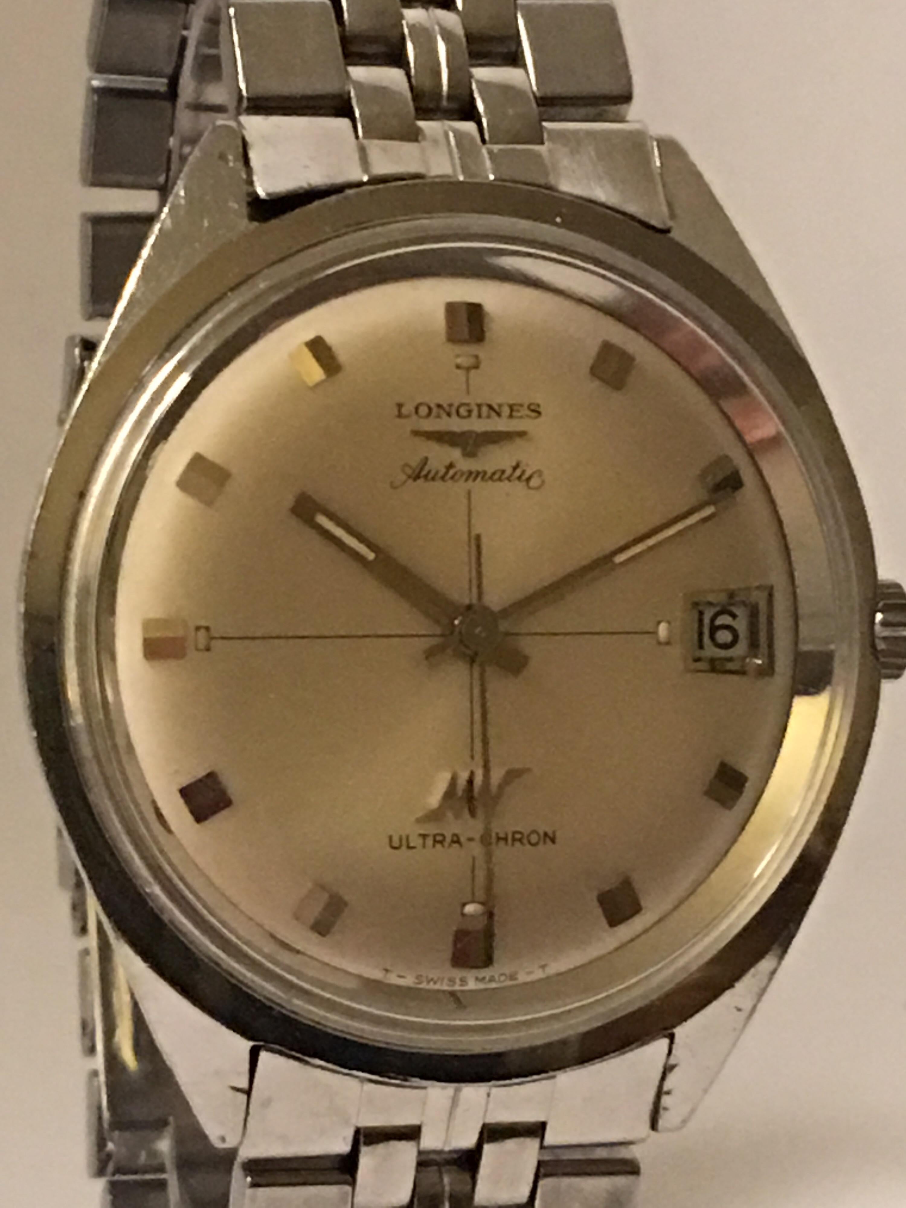 Vintage 1970s Longines Automatic Ultra-Chron Wristwatch For Sale 3