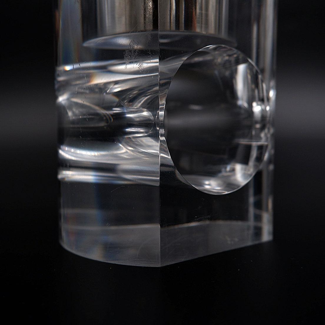 Vintage 1970s lucite Ronson Tischfeuerzeug im Angebot 1