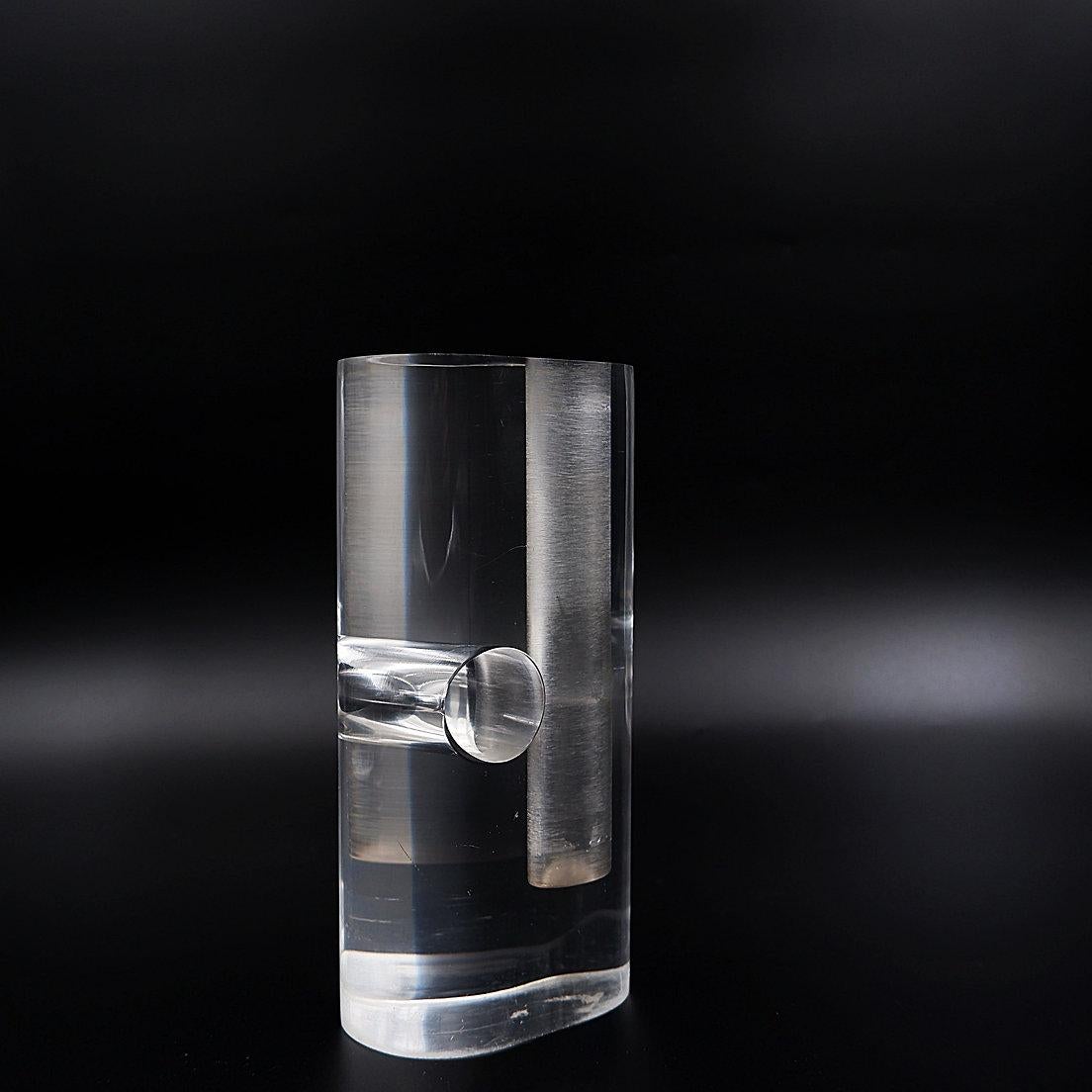 Vintage 1970s Lucite Soliflor Vase For Sale 3