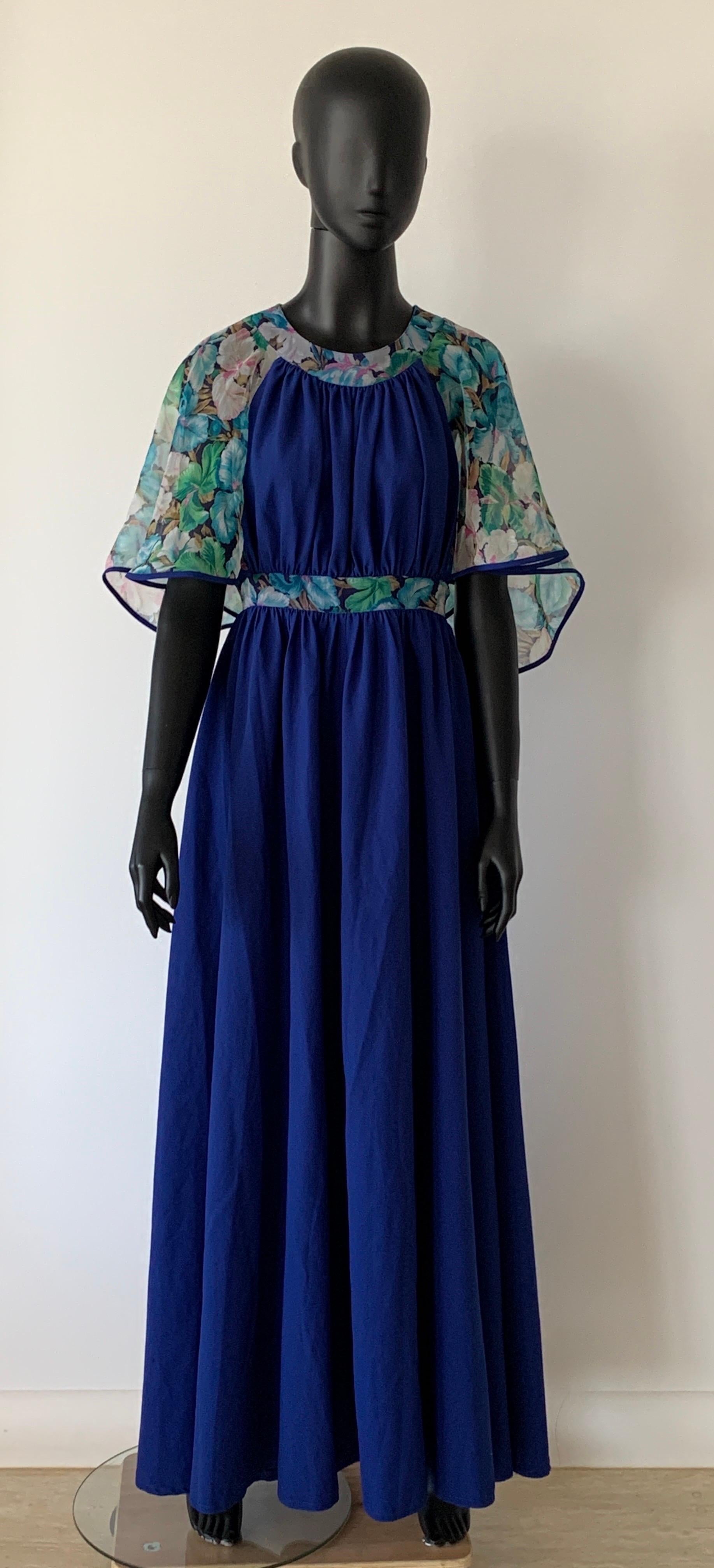 Vintage 1970’s Maxi dress with ruched front bodice snd floral print detail  For Sale 6