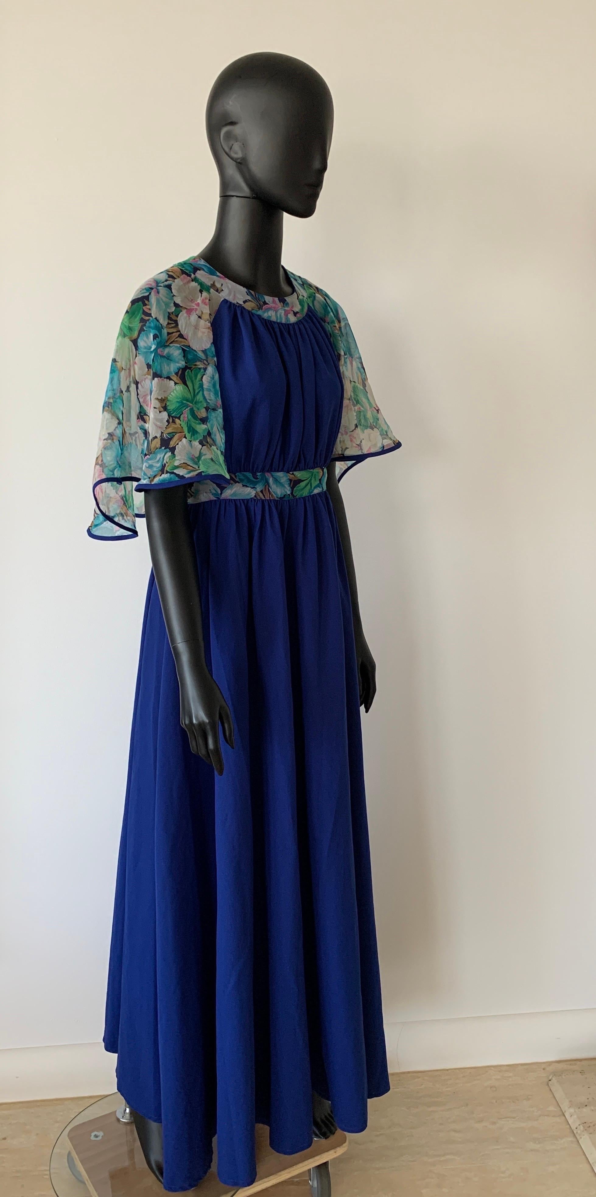 Vintage 1970’s Maxi dress with ruched front bodice snd floral print detail  5