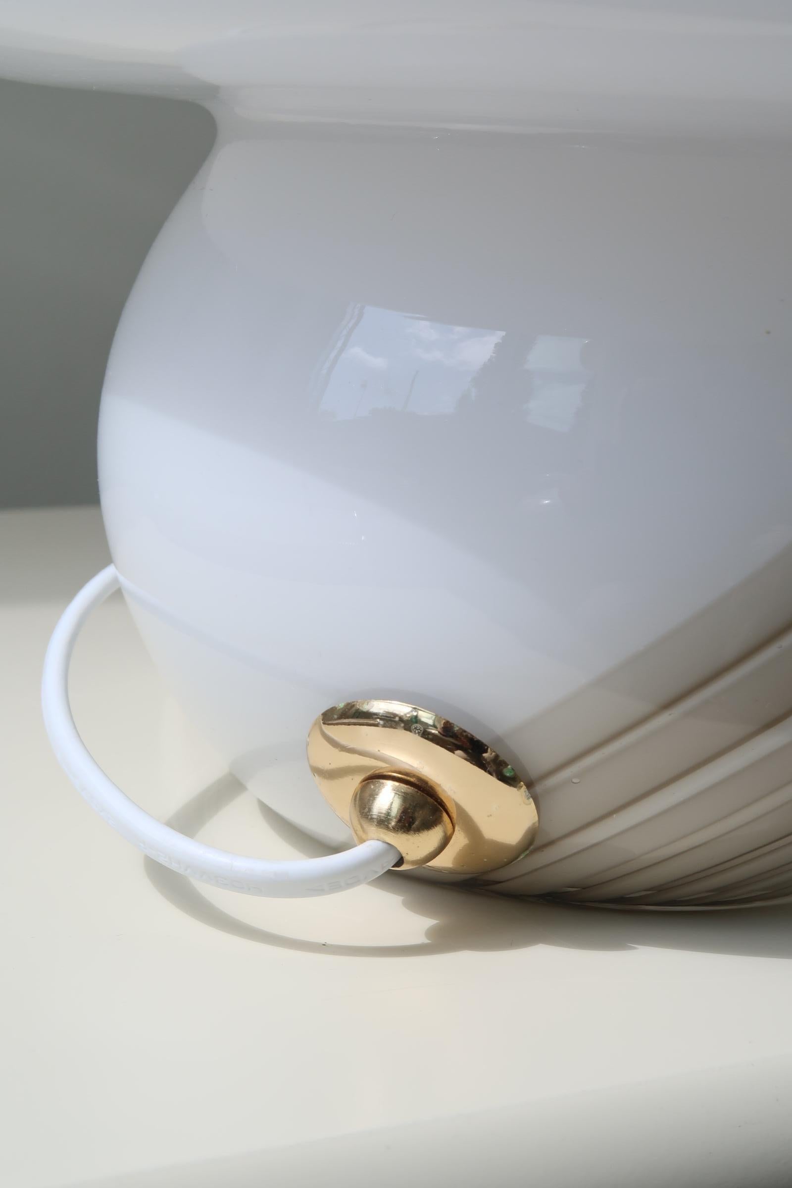 Vintage 1970s Medium Murano White Taupe Swirl Mushroom Table Lamp 1