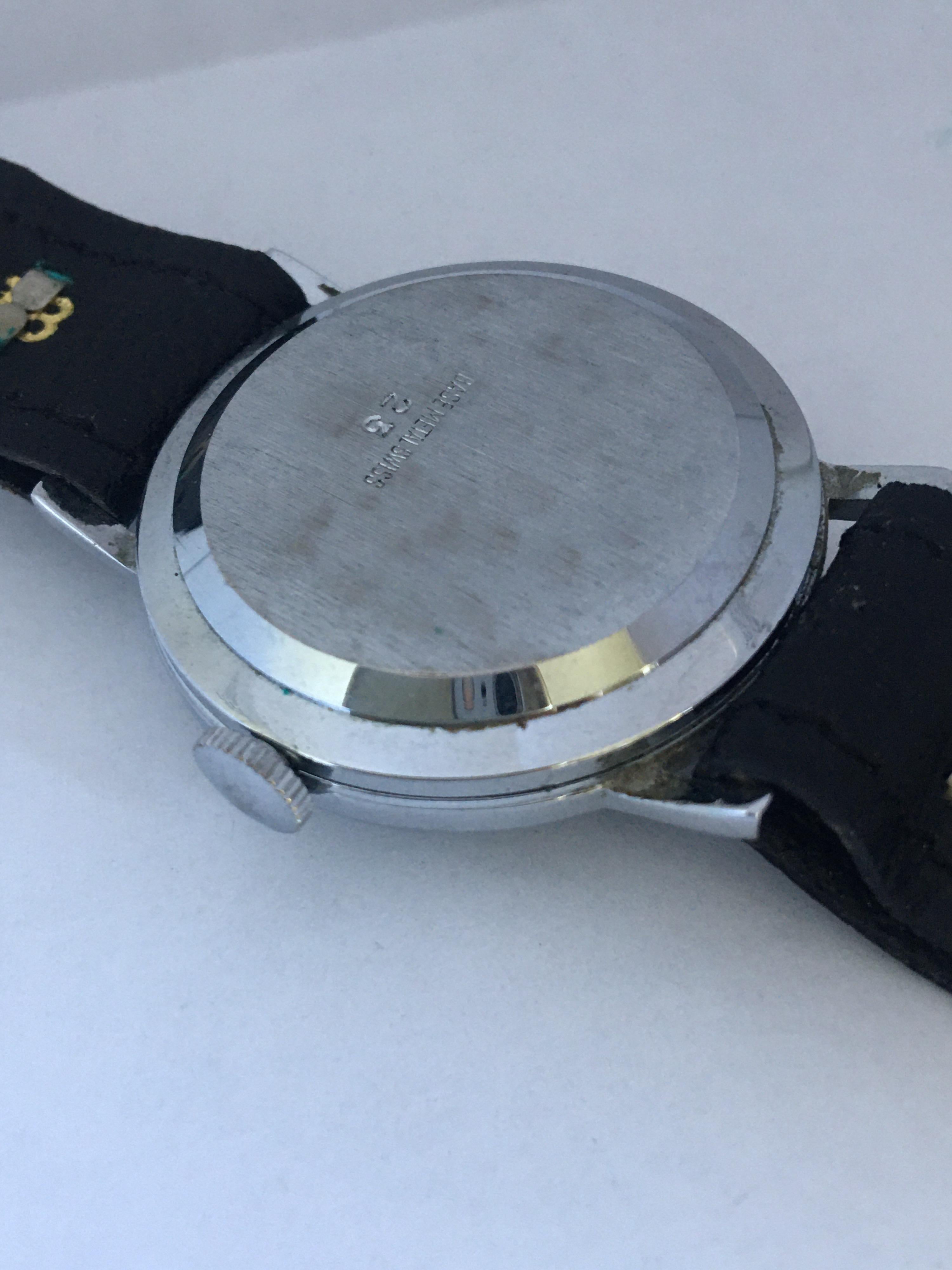 Vintage 1970s Mickey Mouse Moving Hands Mechanical Watch In Good Condition In Carlisle, GB