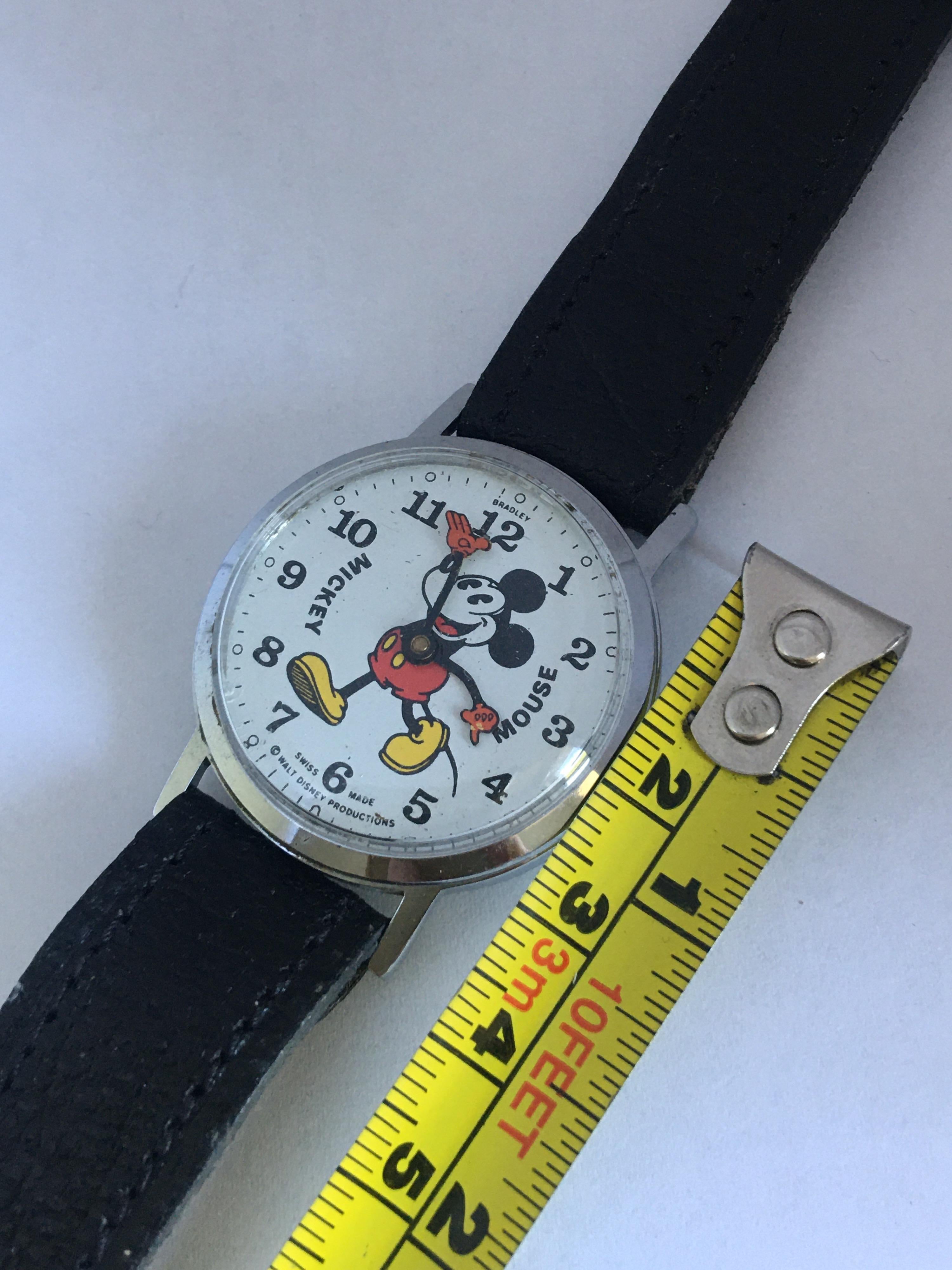Vintage 1970s Mickey Mouse Moving Hands Mechanical Watch 1