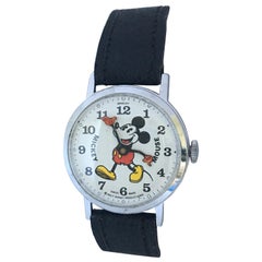 Vintage 1970s Mickey Mouse Moving Hands Mechanical Watch