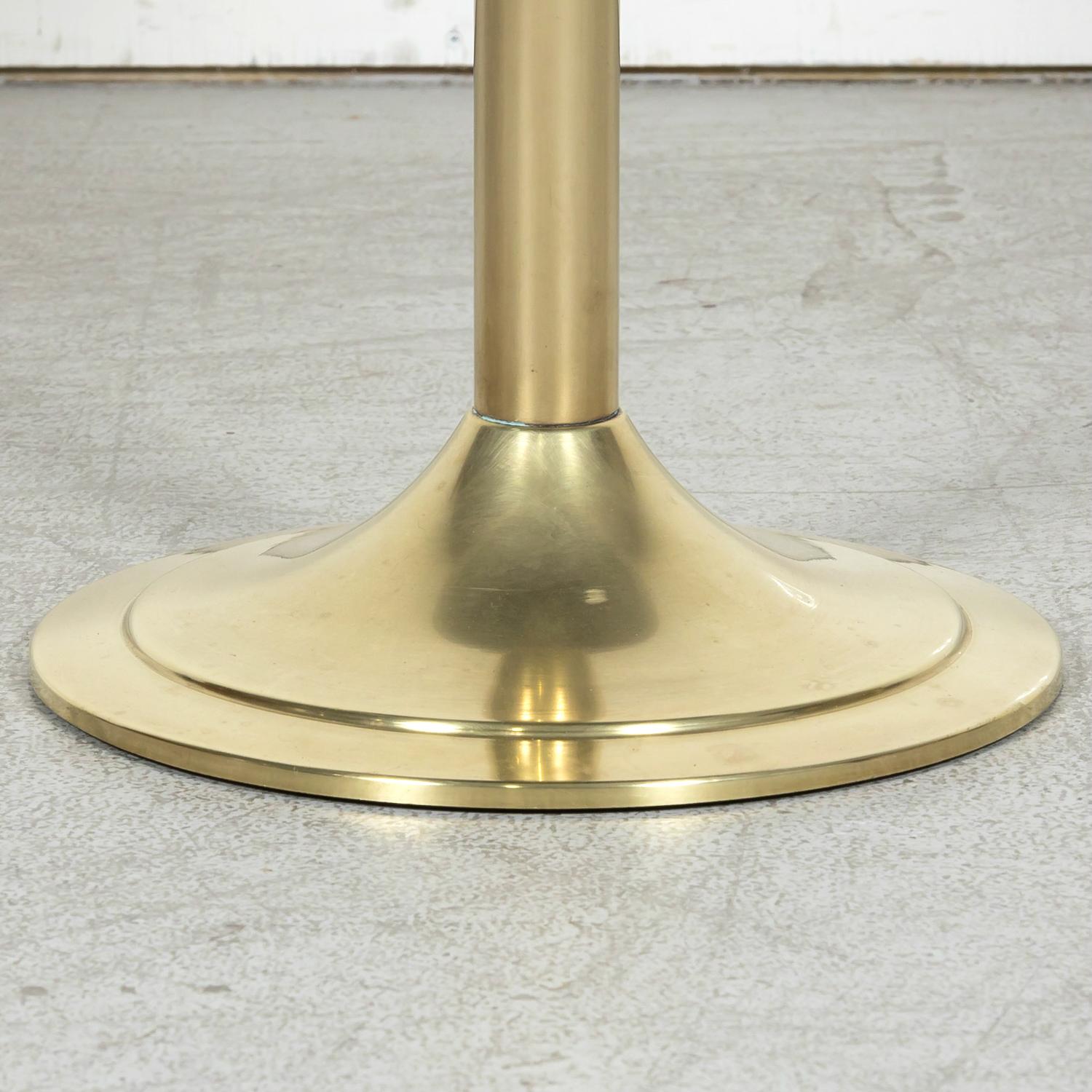 Vintage 1970s Mid-Century Modern French Brass and Marble Top Cocktail Side Table For Sale 2