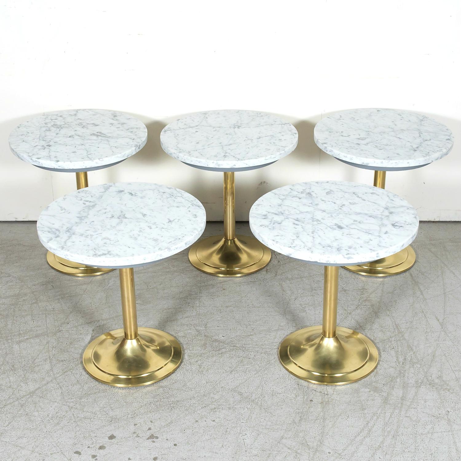 Vintage 1970s Mid-Century Modern French Brass and Marble Top Cocktail Side Table For Sale 4
