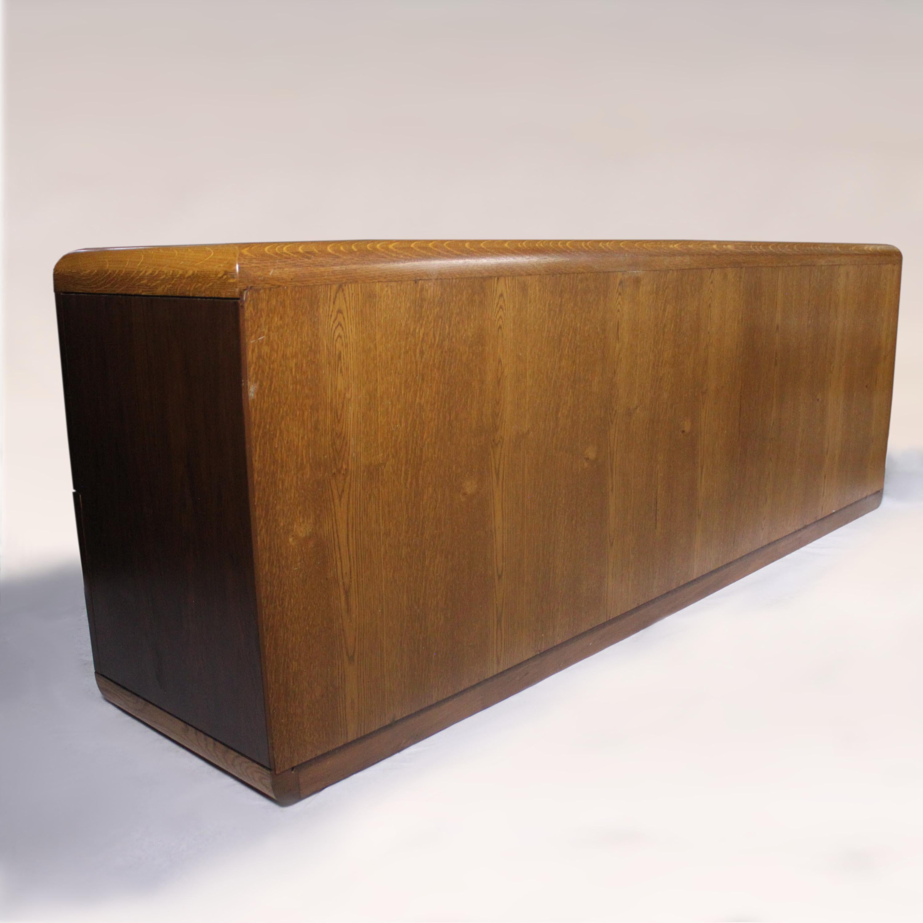 Vintage 1970s Mid-Century Modern Rosewood and Oak Credenza Buffet by Dunbar In Excellent Condition In Lafayette, IN