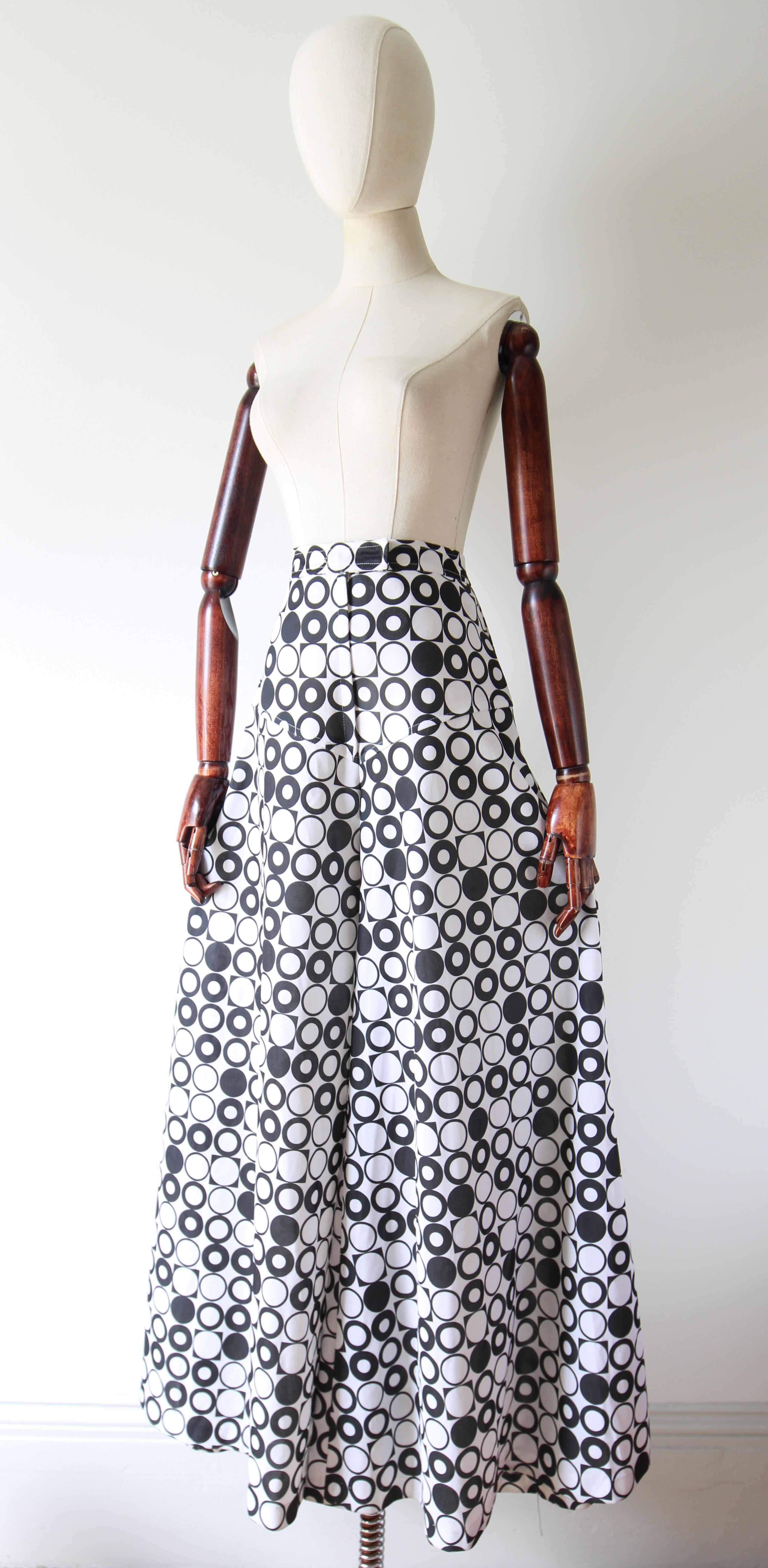 Monochrome Vintage-Hose mit weitem Bein und hohem Rückenausschnitt, Geometrisch, UK 8-10 US 4-6, 1970er Jahre im Angebot 2