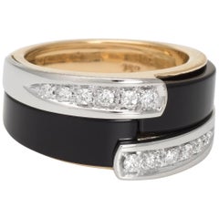 Vintage 1970s Onyx Diamond Band 18 Karat Yellow Gold Estate Fine Jewelry