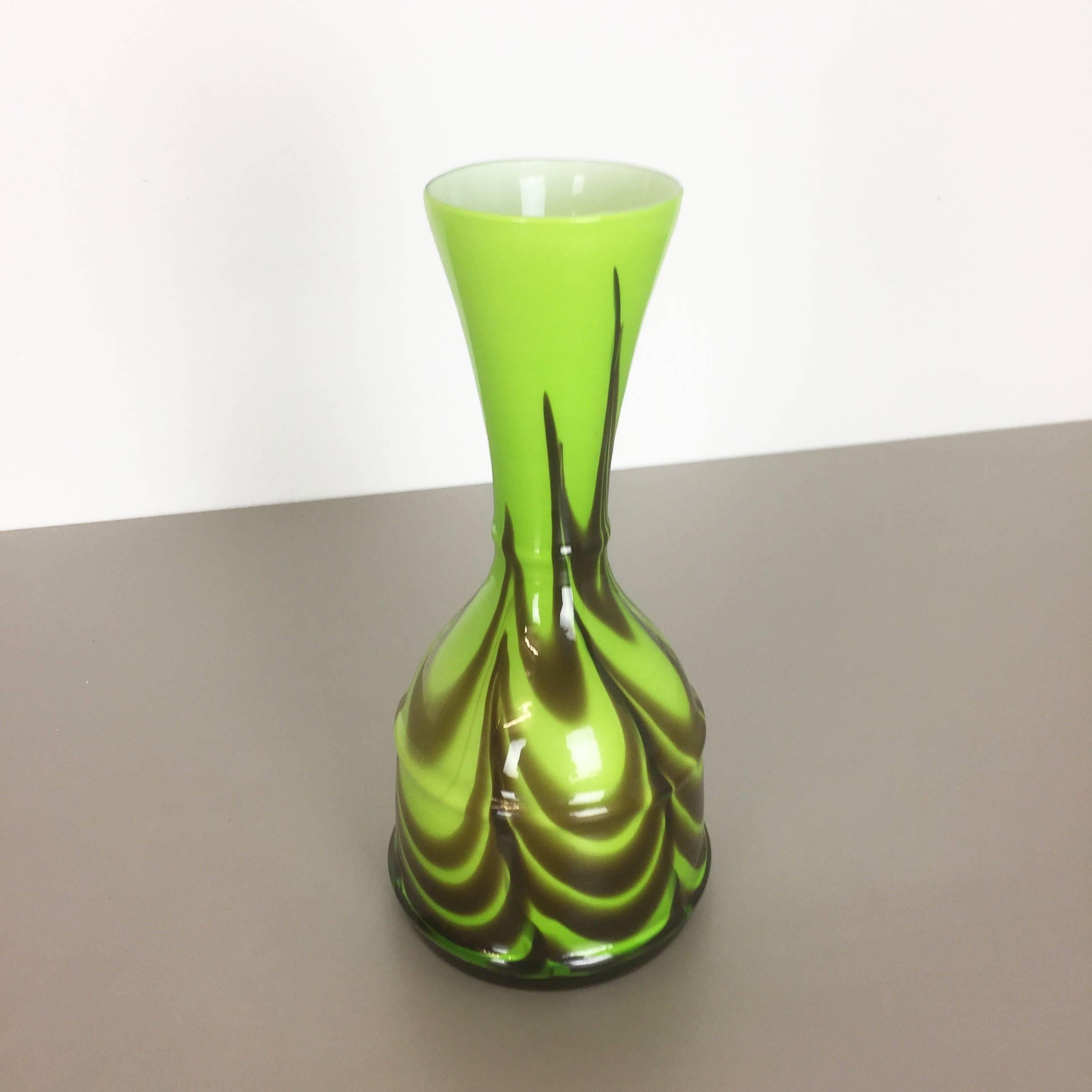 Mid-Century Modern Vintage 1970s Opaline Florence Italian Vase Design by Carlo Moretti Design For Sale