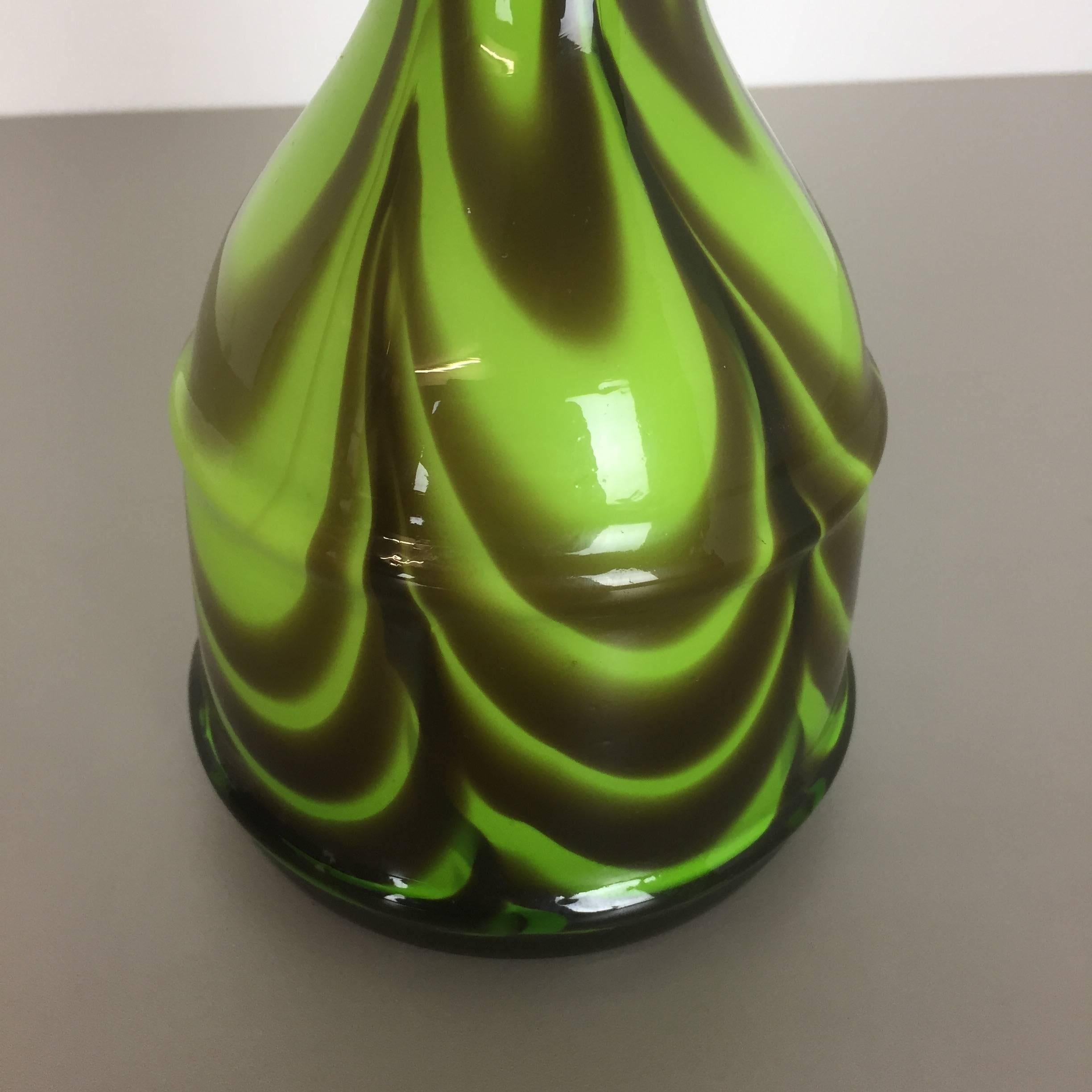 20ième siècle Vase italien vintage Florence en opaline, design Carlo Moretti Design, années 1970 en vente