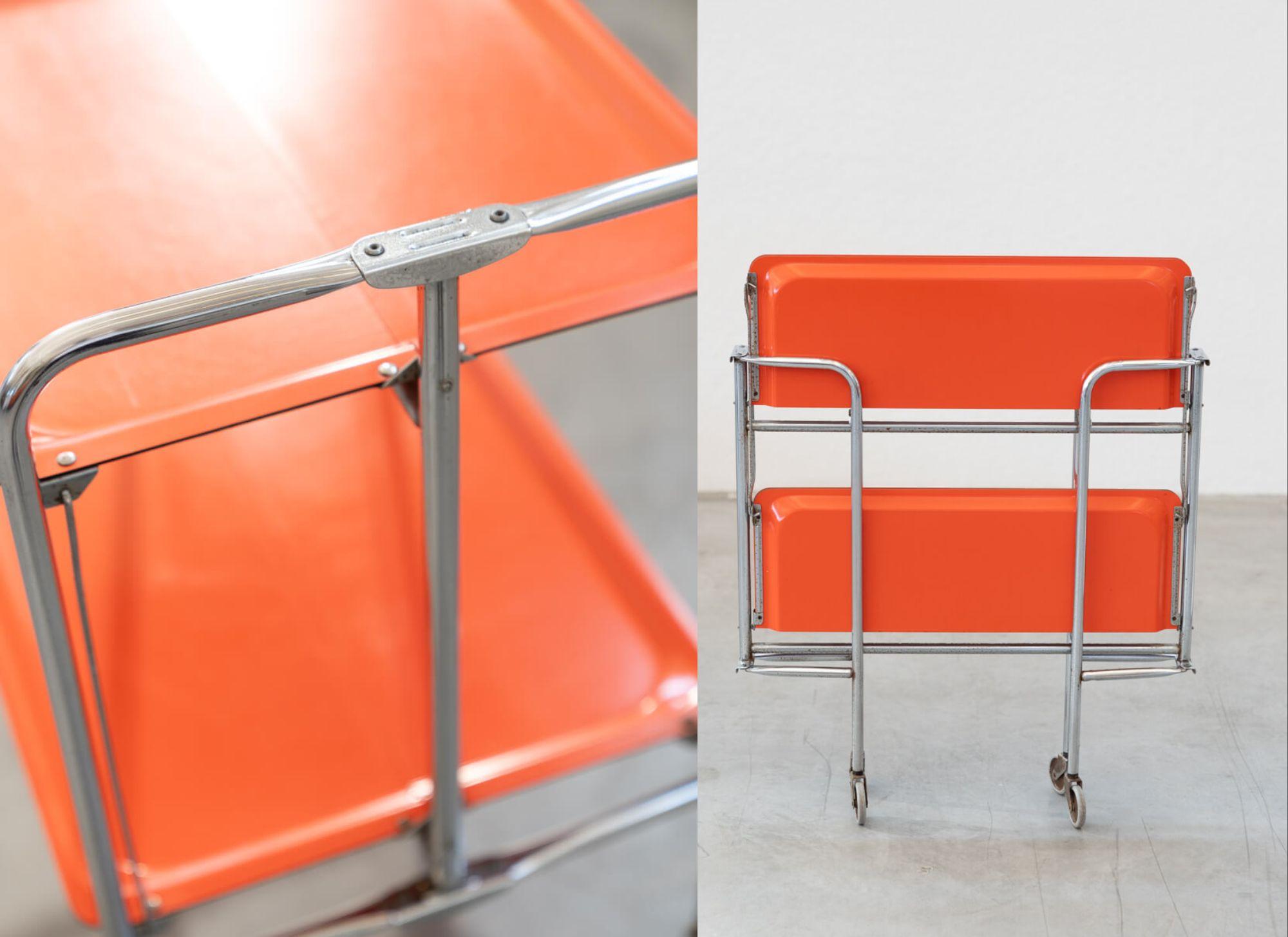 Metallo Vintage 1970s Orange Folding Bar Cart – A Retro Chic Statement Piece in vendita