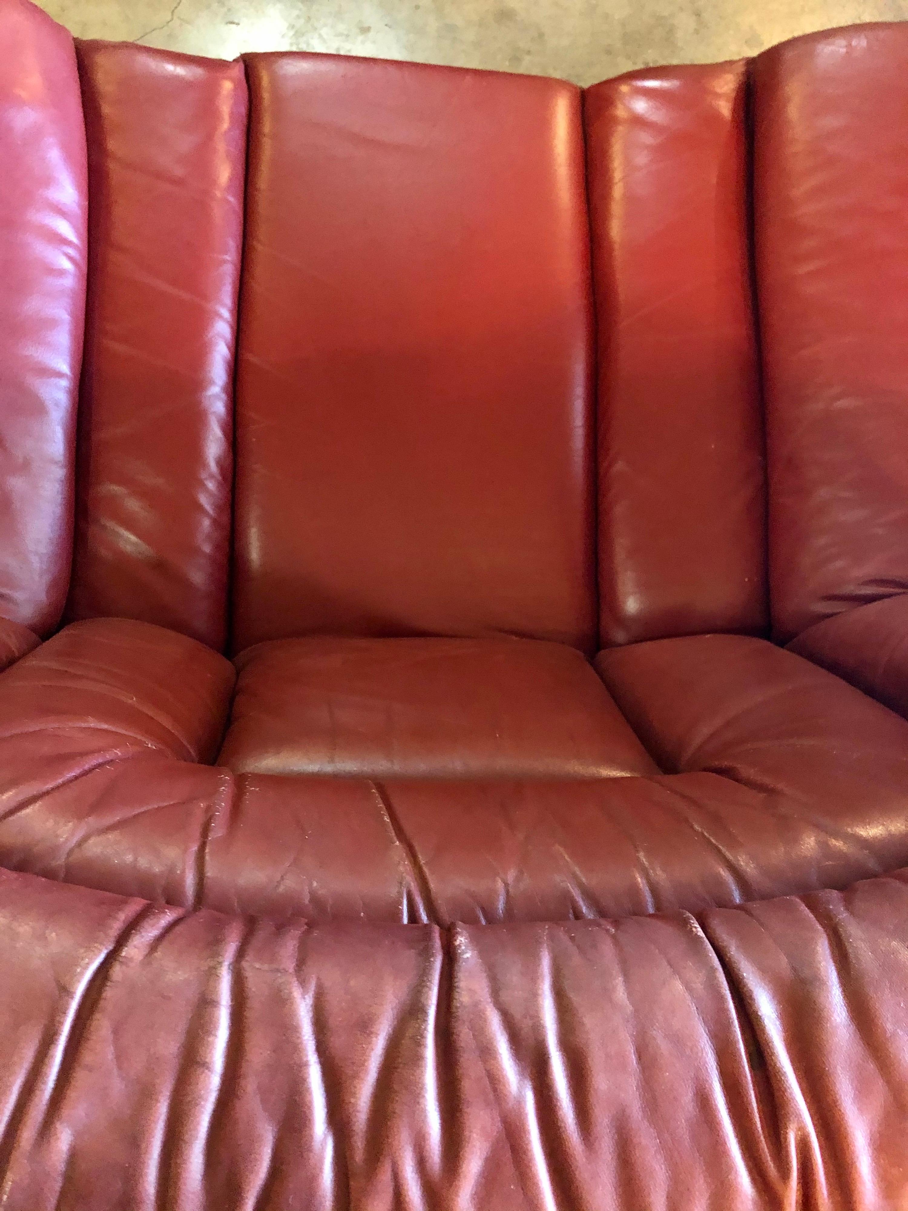 Vintage 1970s Pair of Burgundy Leather and Aluminum Tulip Base Swivel Chairs 4