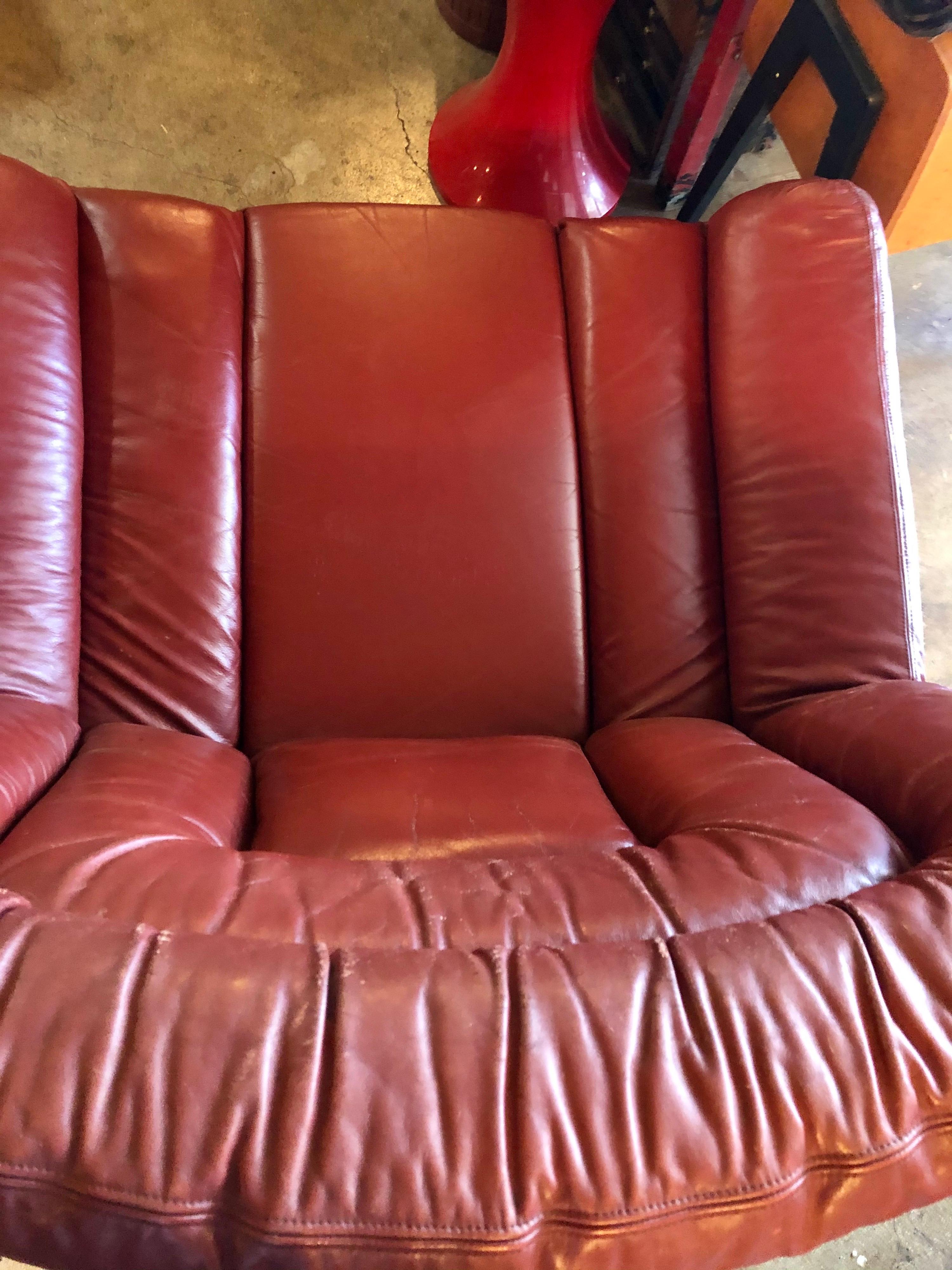 Vintage 1970s Pair of Burgundy Leather and Aluminum Tulip Base Swivel Chairs 5