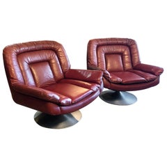 Vintage 1970s Pair of Burgundy Leather and Aluminum Tulip Base Swivel Chairs