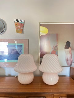 *ONLY 1 AVAILABLE* Vintage 1970s Vetri Italian Murano glass pink mushroom lamp