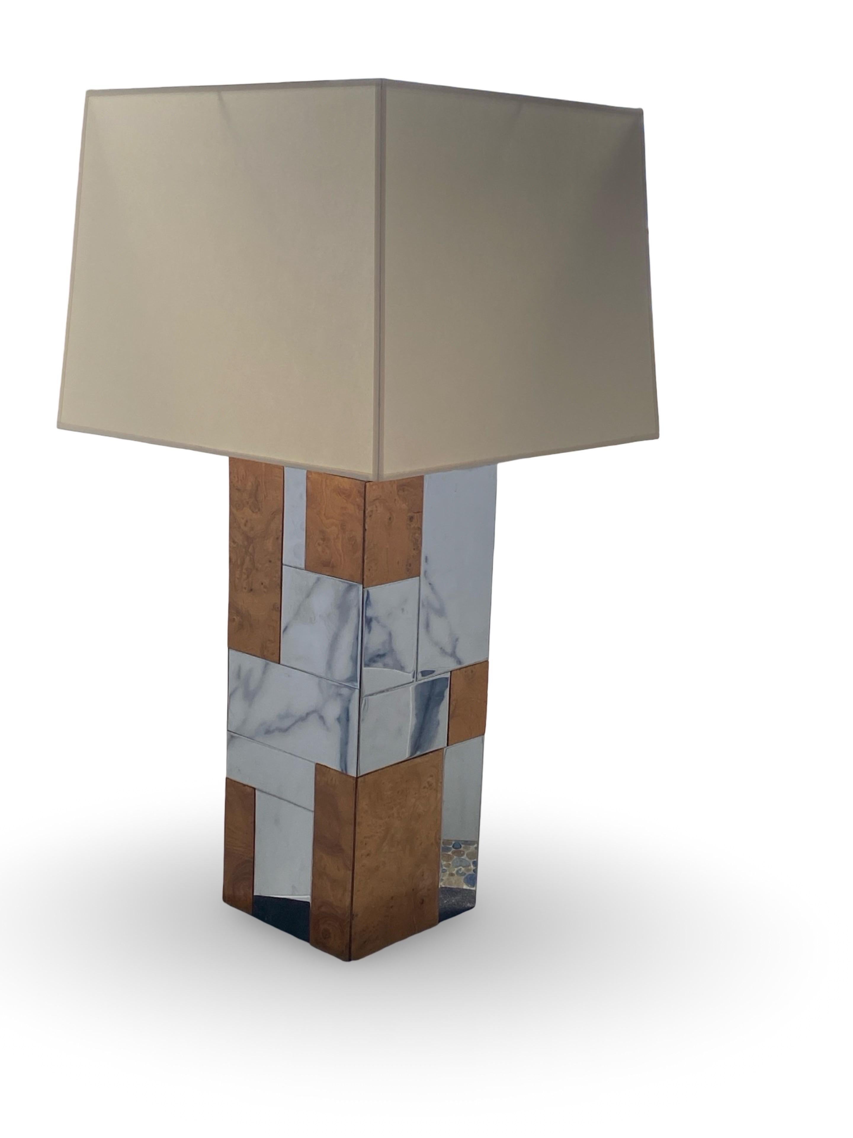 Vintage 1970 Paul Evans Large Cityscape Lamp in Chrome and Burl Wood w/ Shade en vente 3