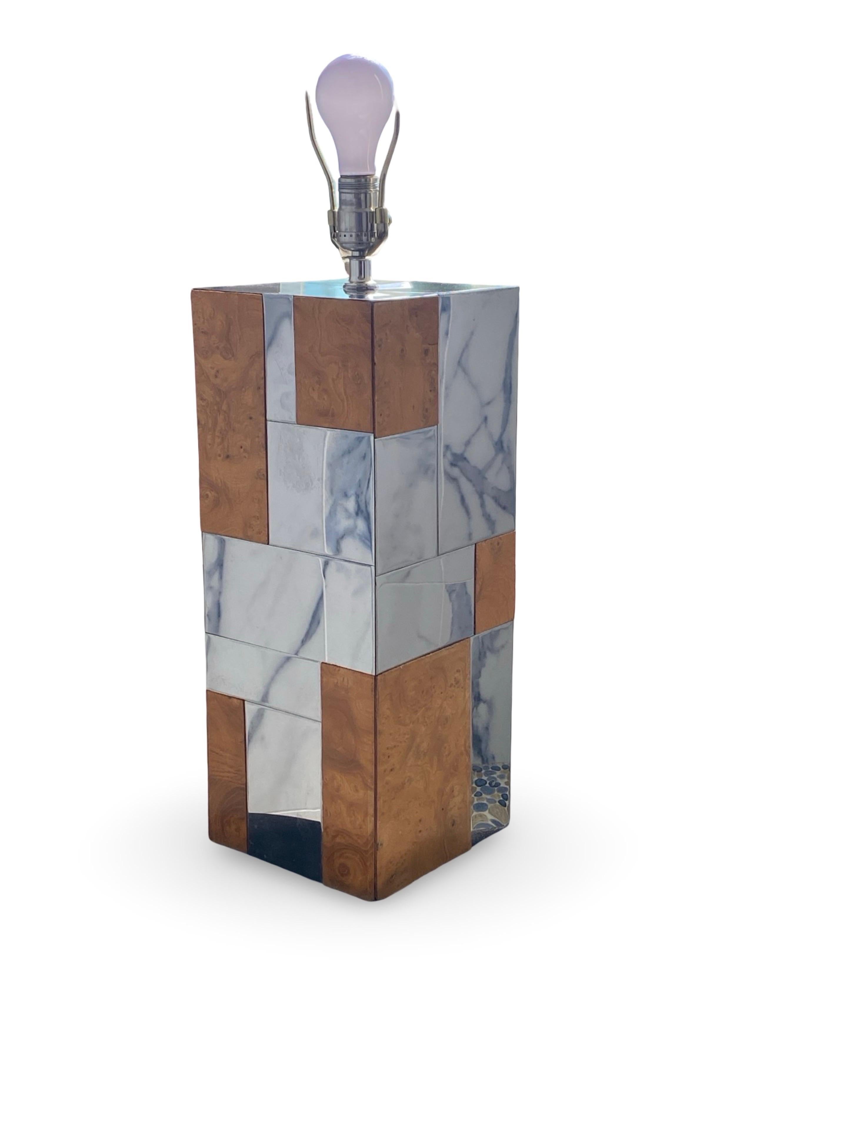 Américain Vintage 1970 Paul Evans Large Cityscape Lamp in Chrome and Burl Wood w/ Shade en vente