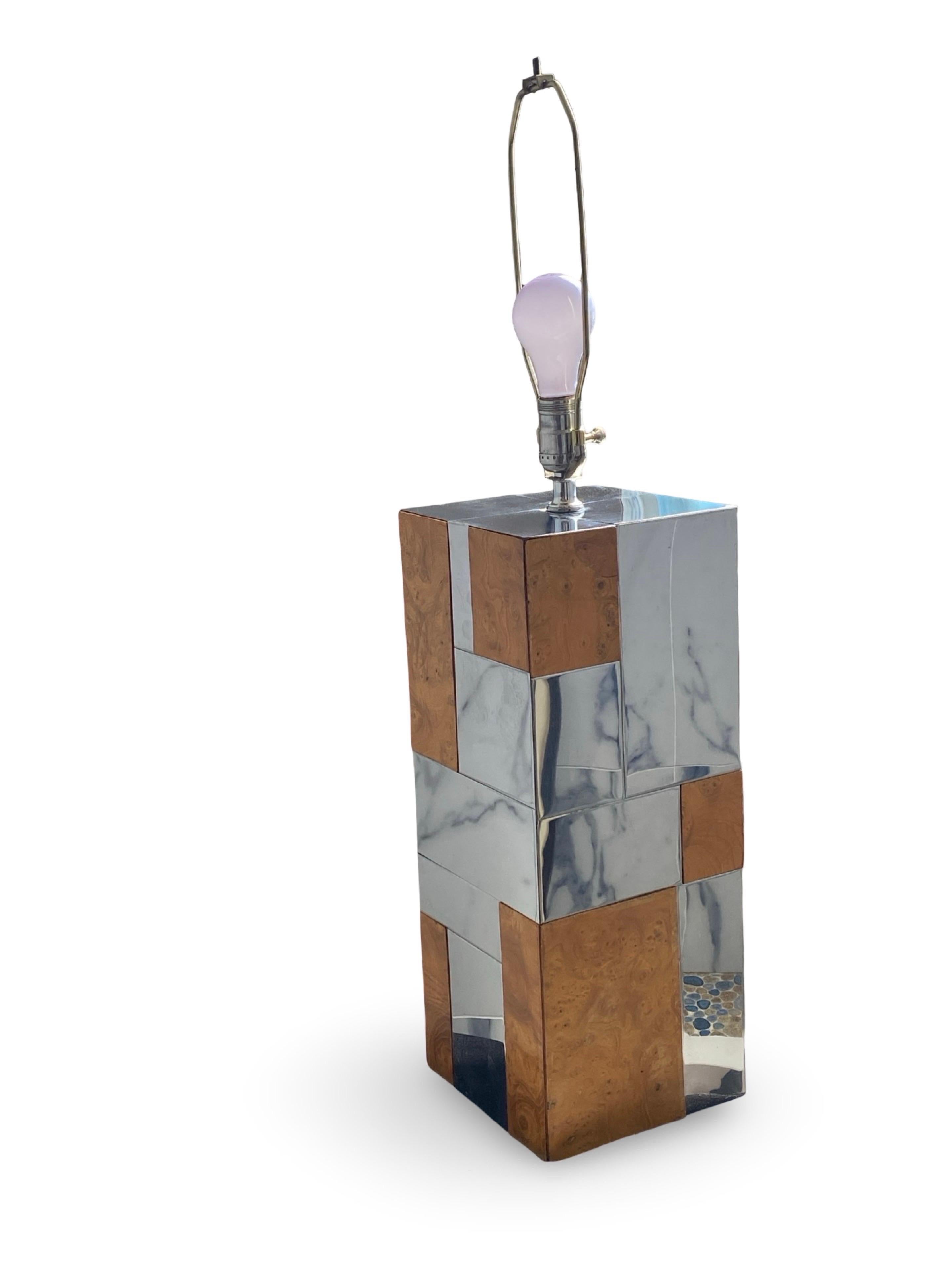 Vintage 1970 Paul Evans Large Cityscape Lamp in Chrome and Burl Wood w/ Shade en vente 1