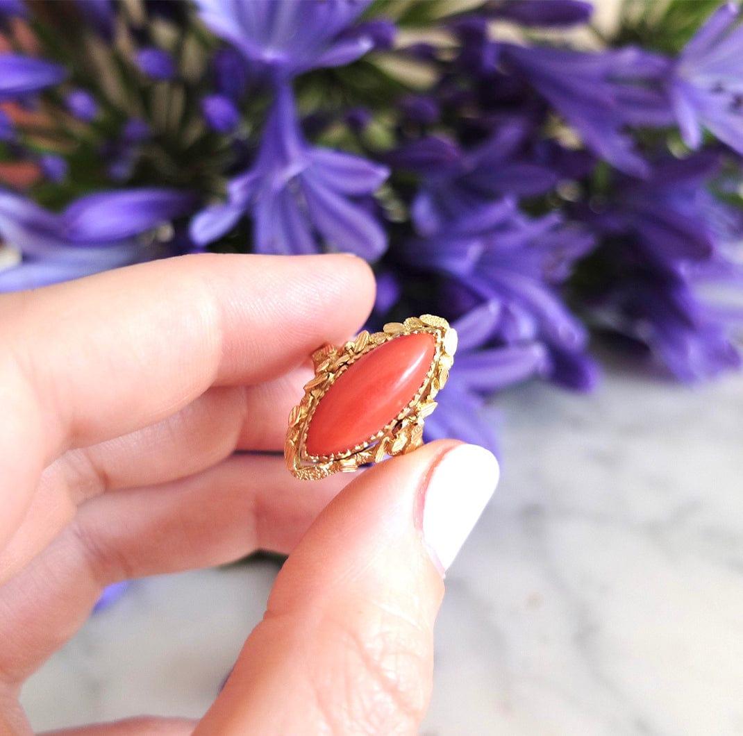 Women's Vintage 1970s Pearl Coral Swivel 18ct Gold Ring