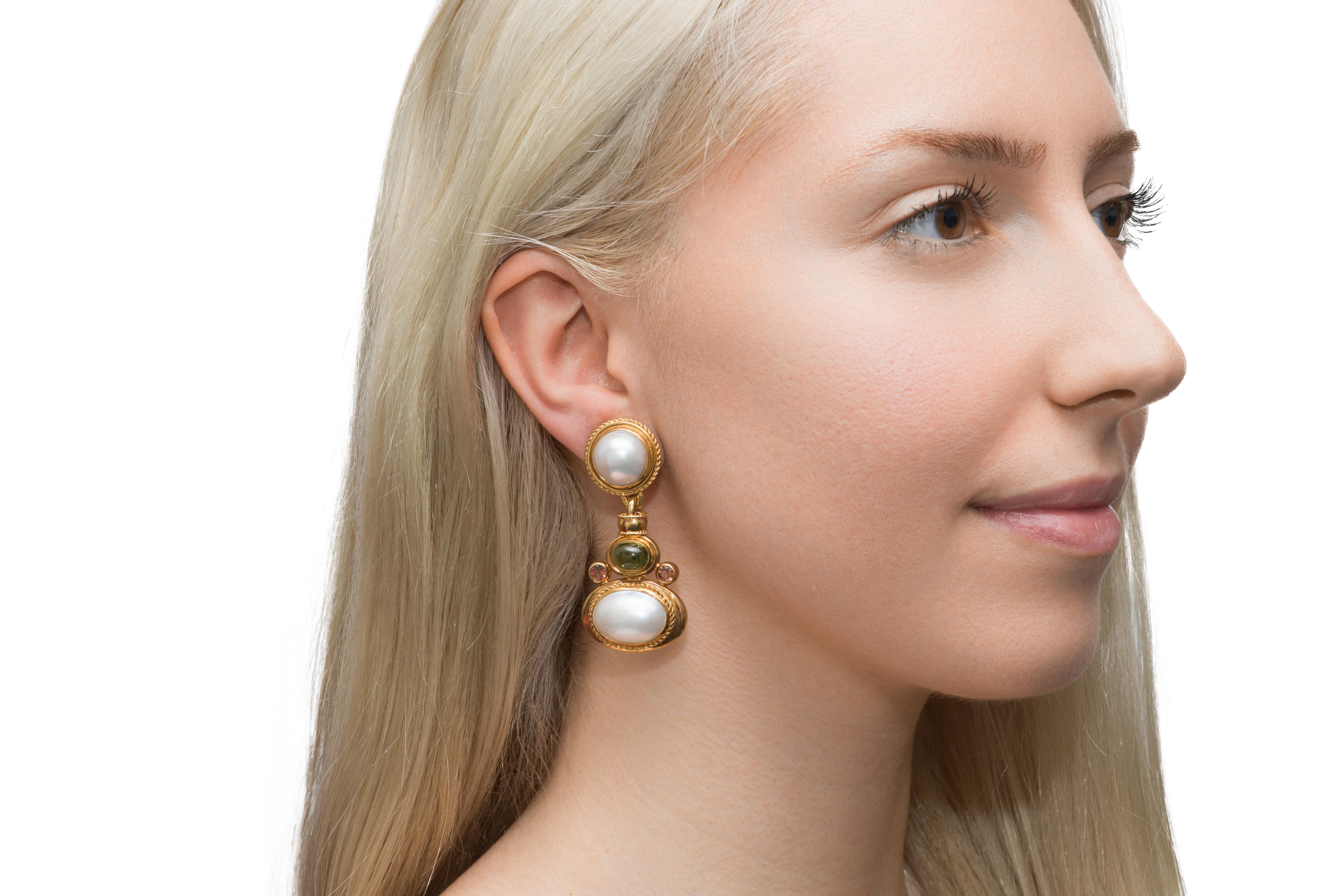 Vintage 1970s Pearl, Peridot, & Tourmaline Dangle Earrings en Bueno estado para la venta en New York, NY