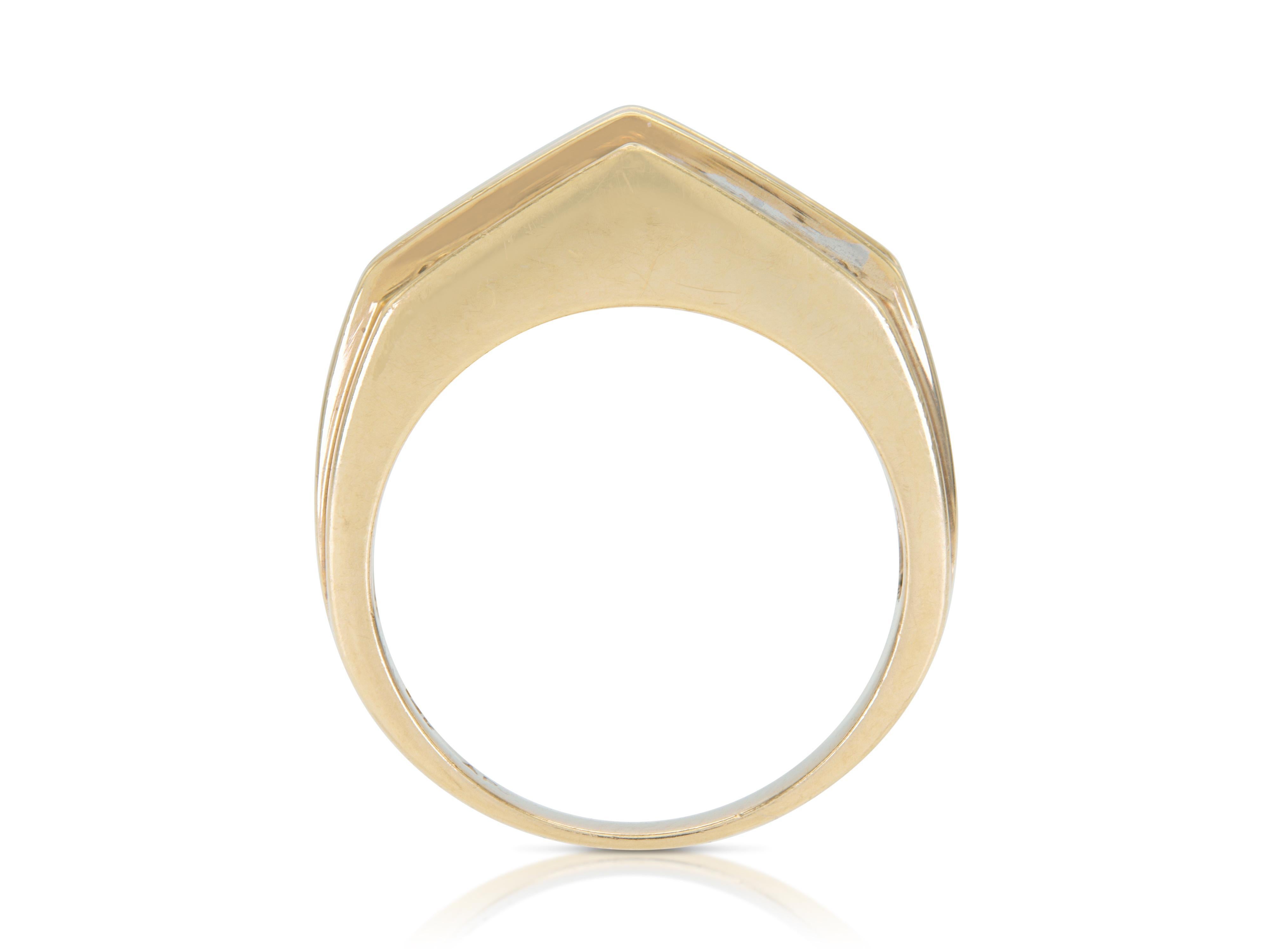 Vintage 1970 Bague à dôme pointu avec diamants Bon état - En vente à New York, NY