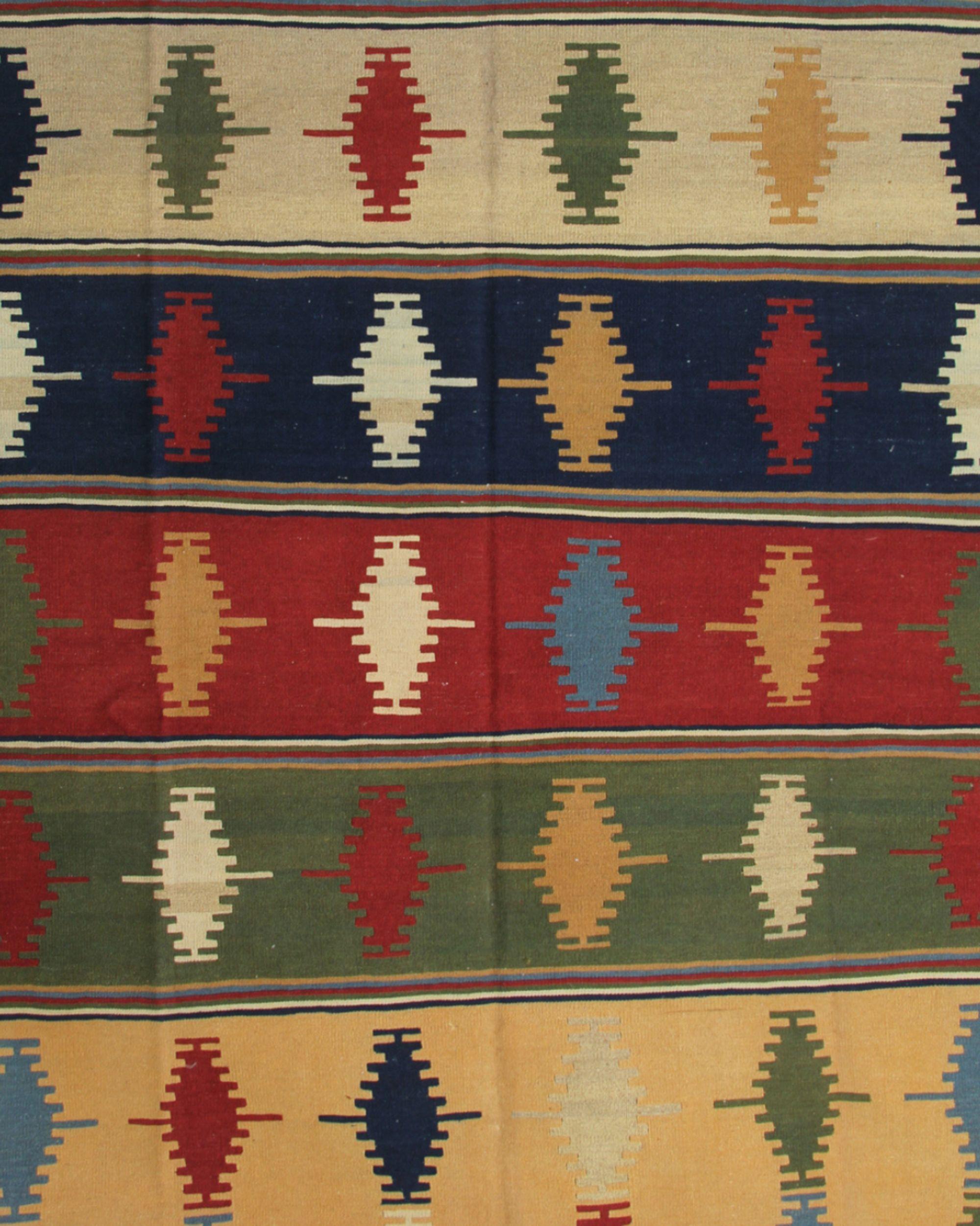 Vintage 1970s Qashqai Wool Kilim Rug, Large Multicolour Striped Flatweave im Angebot 2