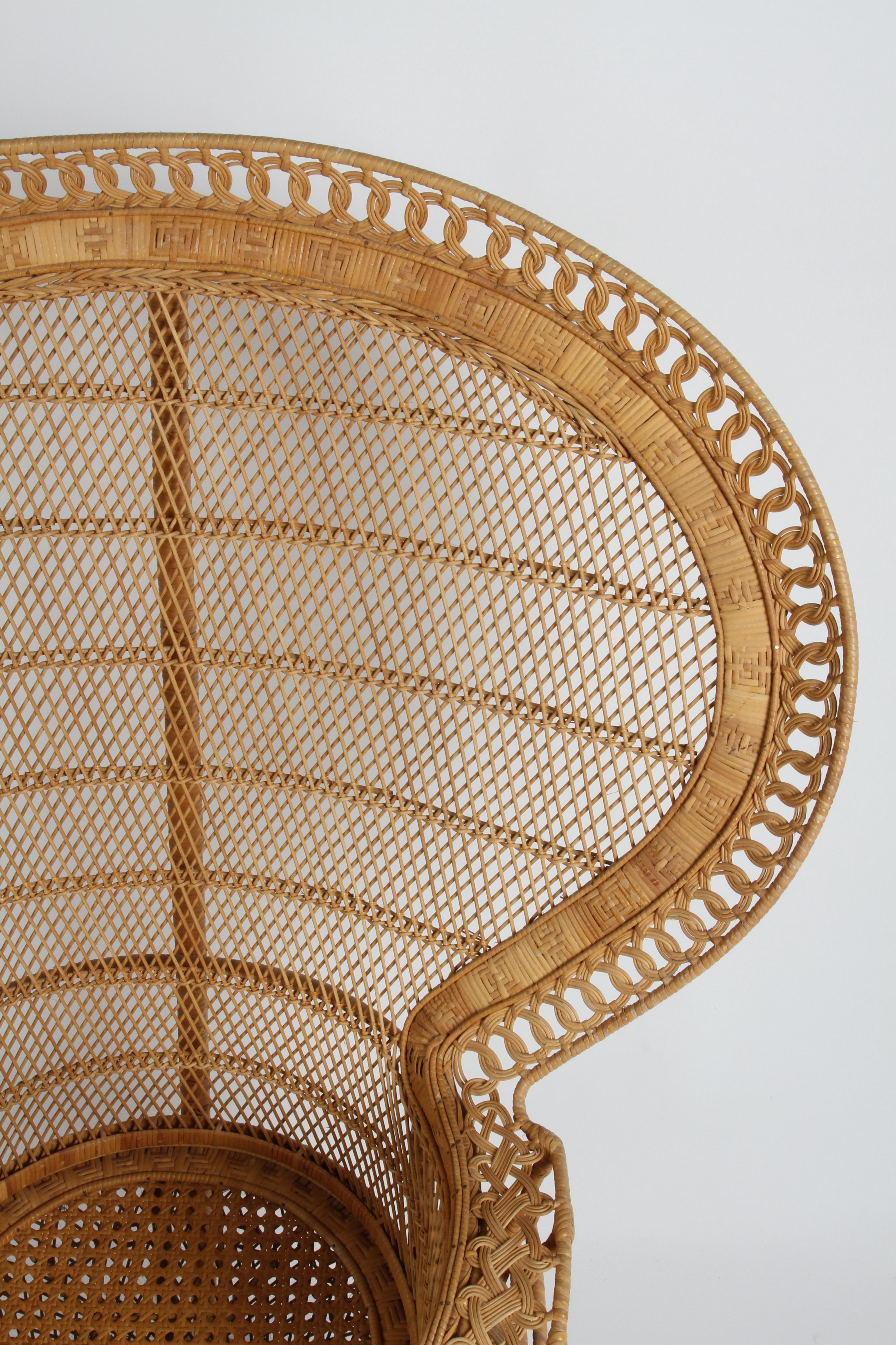 Vintage 1970s Rattan & Wicker Handcrafted Boho Chic Emmanuelle Peacock Chair 9