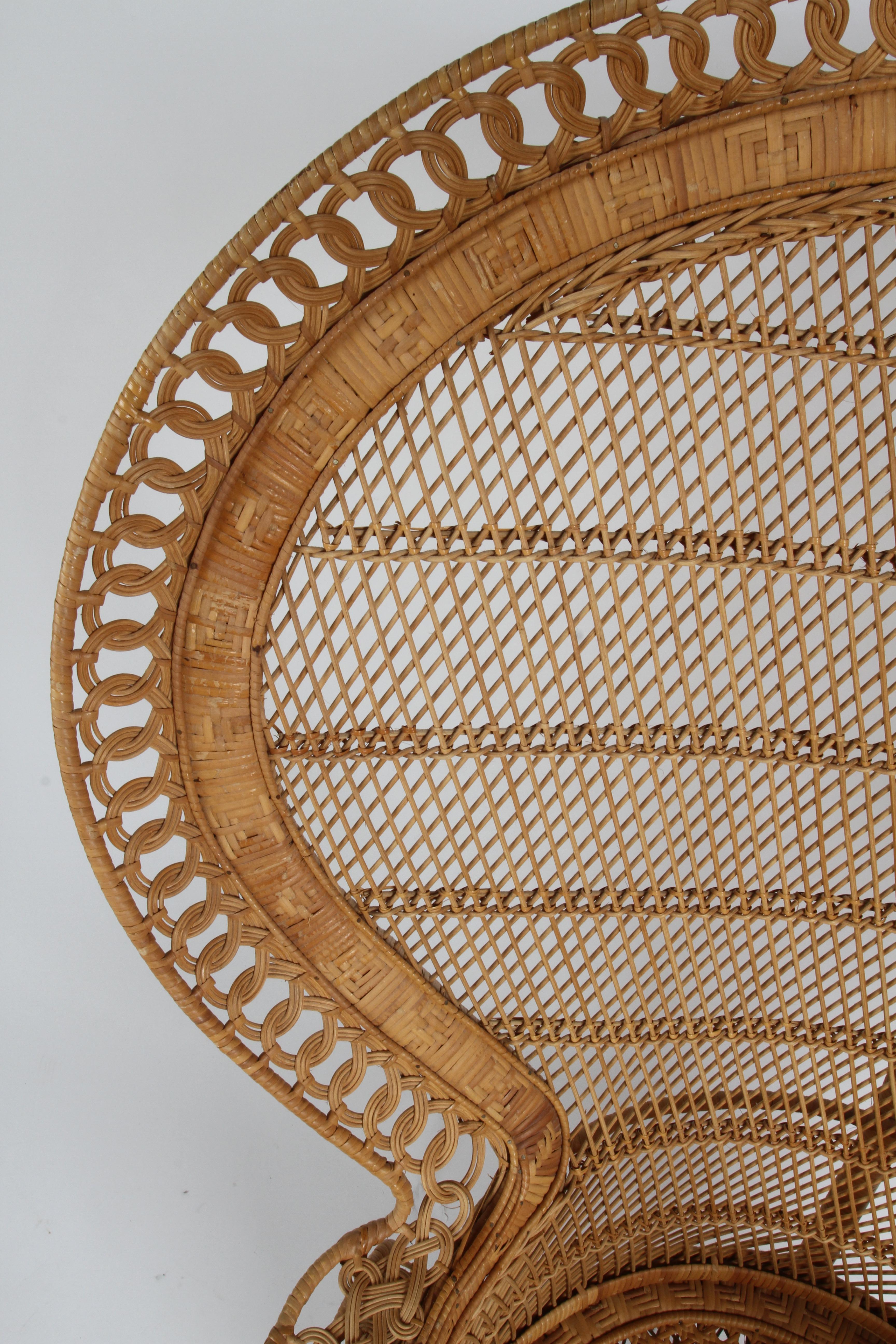 Vintage 1970s Rattan & Wicker Handcrafted Boho Chic Emmanuelle Peacock Chair In Good Condition For Sale In St. Louis, MO