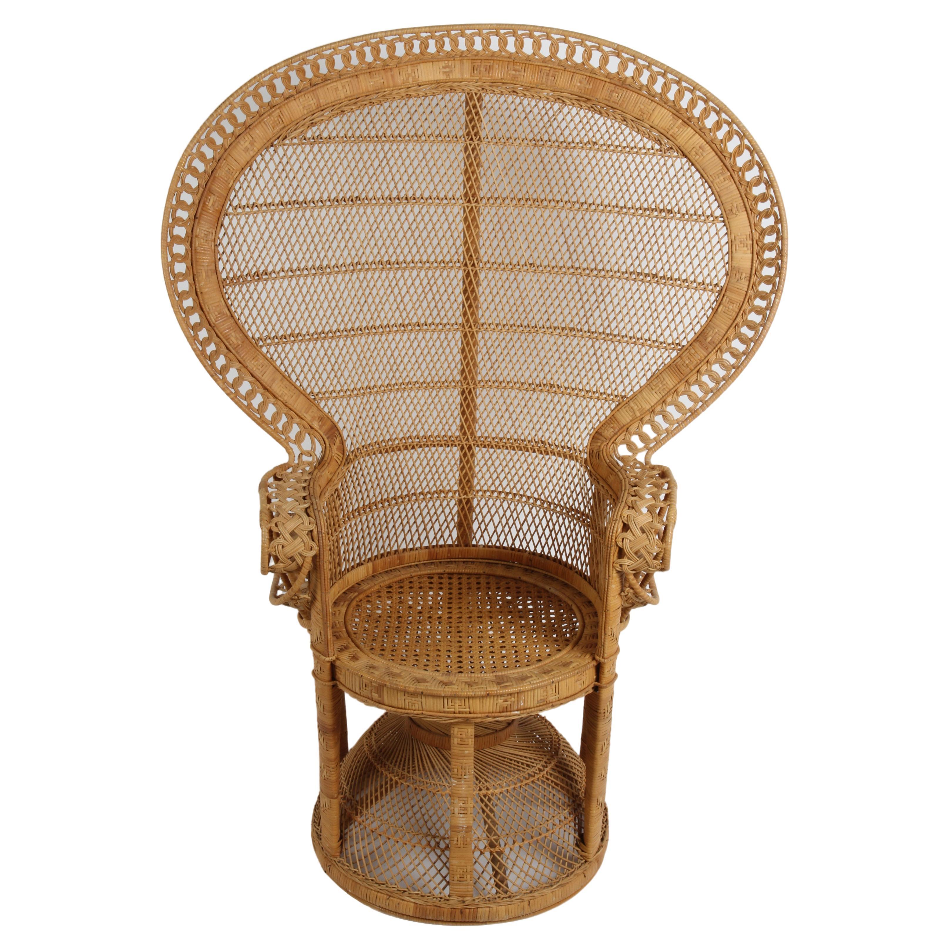 Chaise Emmanuelle paon vintage en rotin et osier, fabriquée à la main, style Boho Chic, années 1970