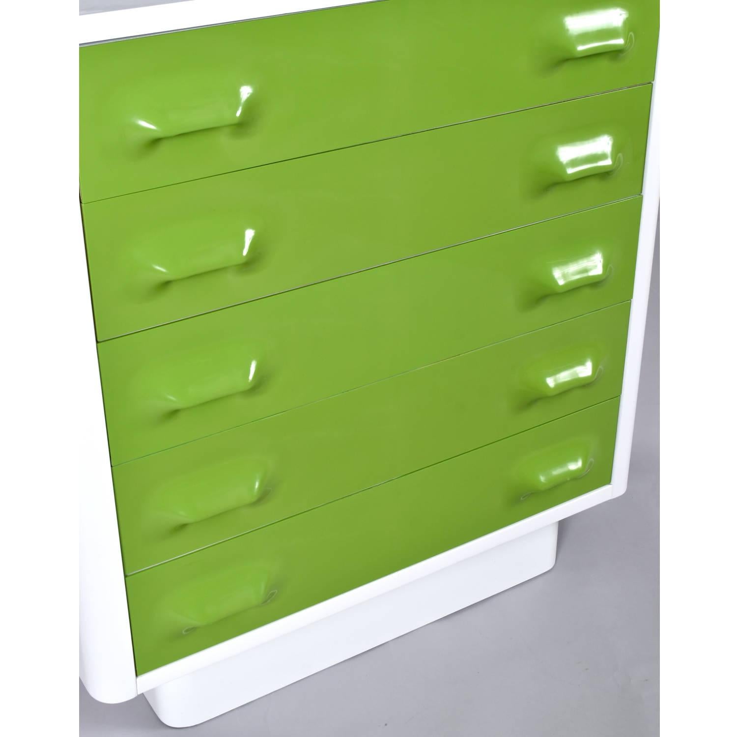 Stampato Vintage anni '70 Raymond Loewy stile Greene & Greene Chapter One Highboy Dresser in vendita