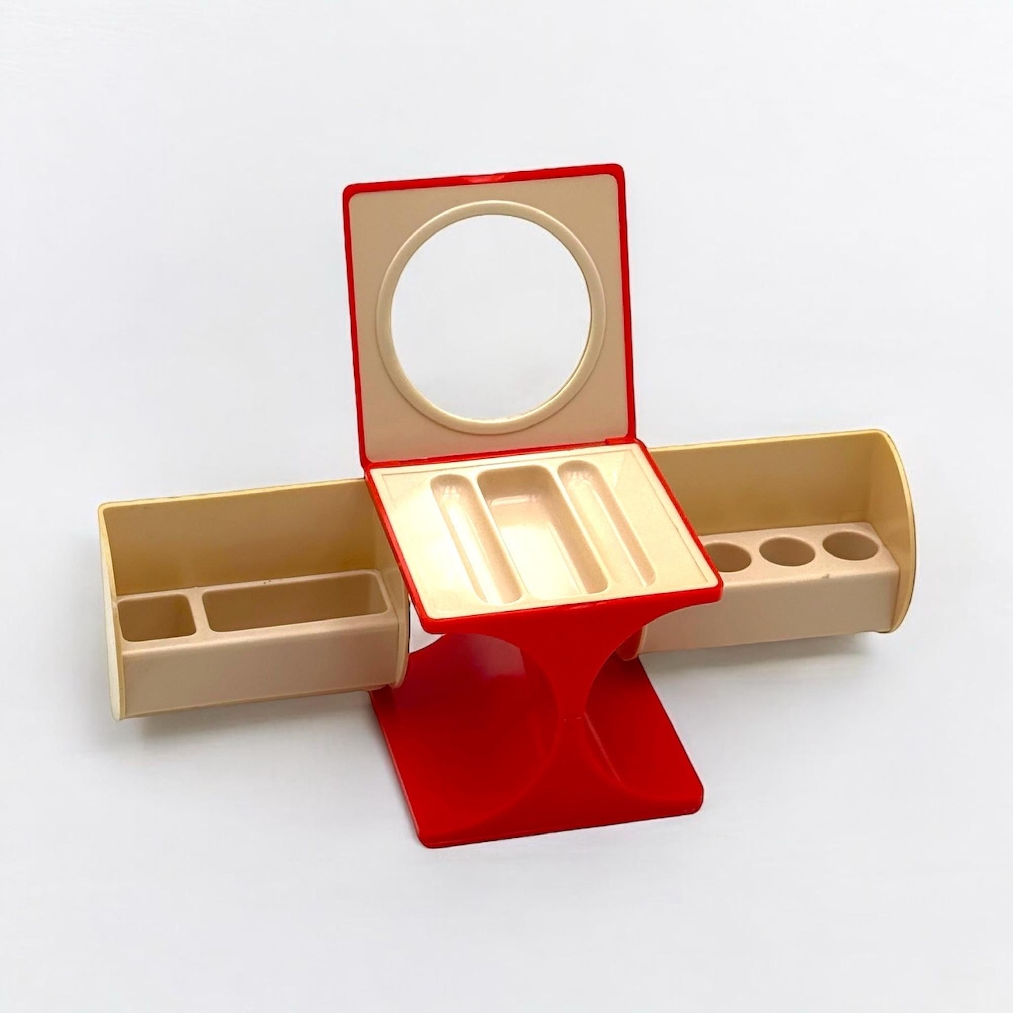 Fin du 20e siècle Vintage 1970 Vanity Box rouge en plastique avec miroir - Space Age en vente