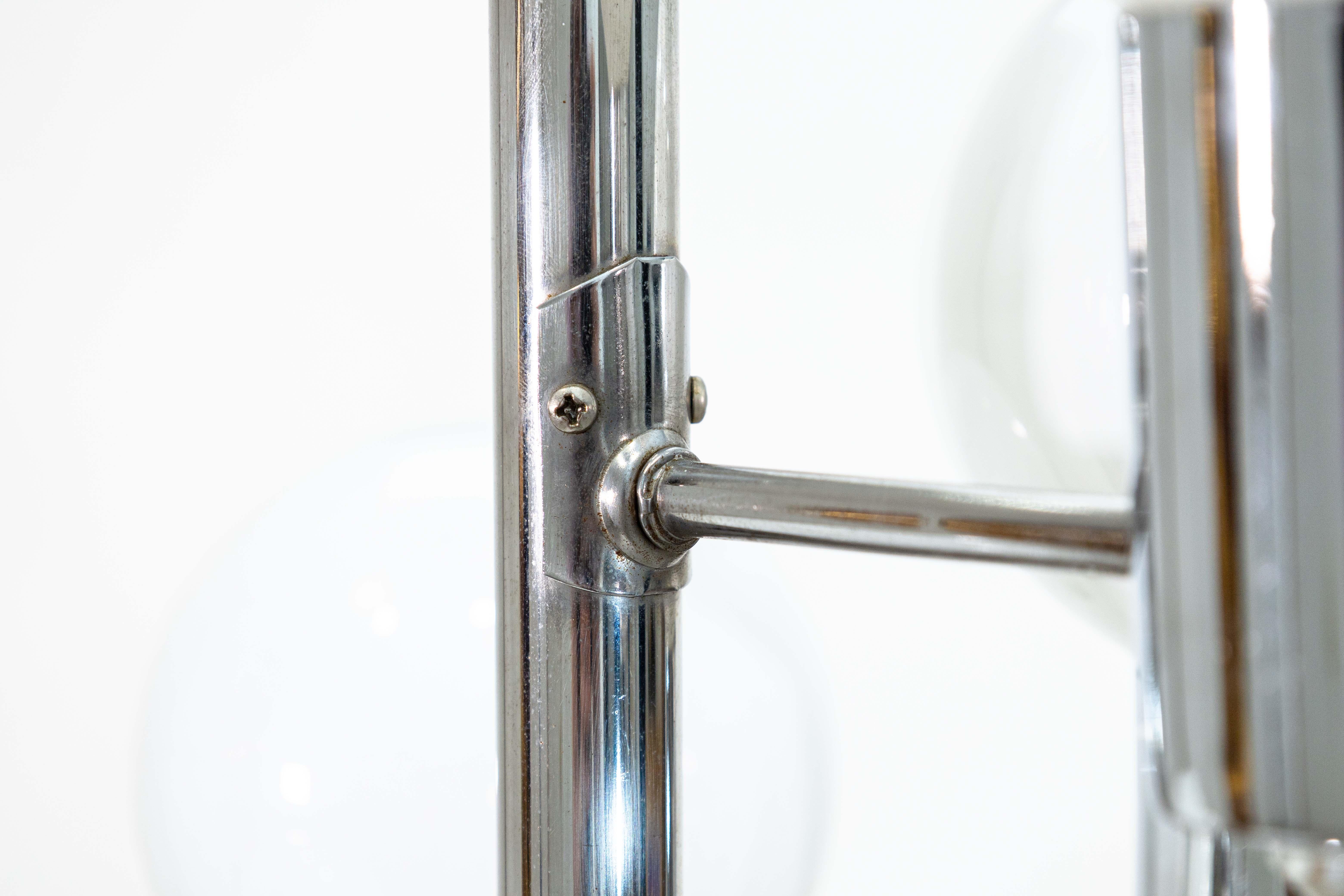 Lámpara de pie Vintage 1970s Robert Sonneman Cascading 5 Bulb Chrome Mid Century Mod finales del siglo XX en venta
