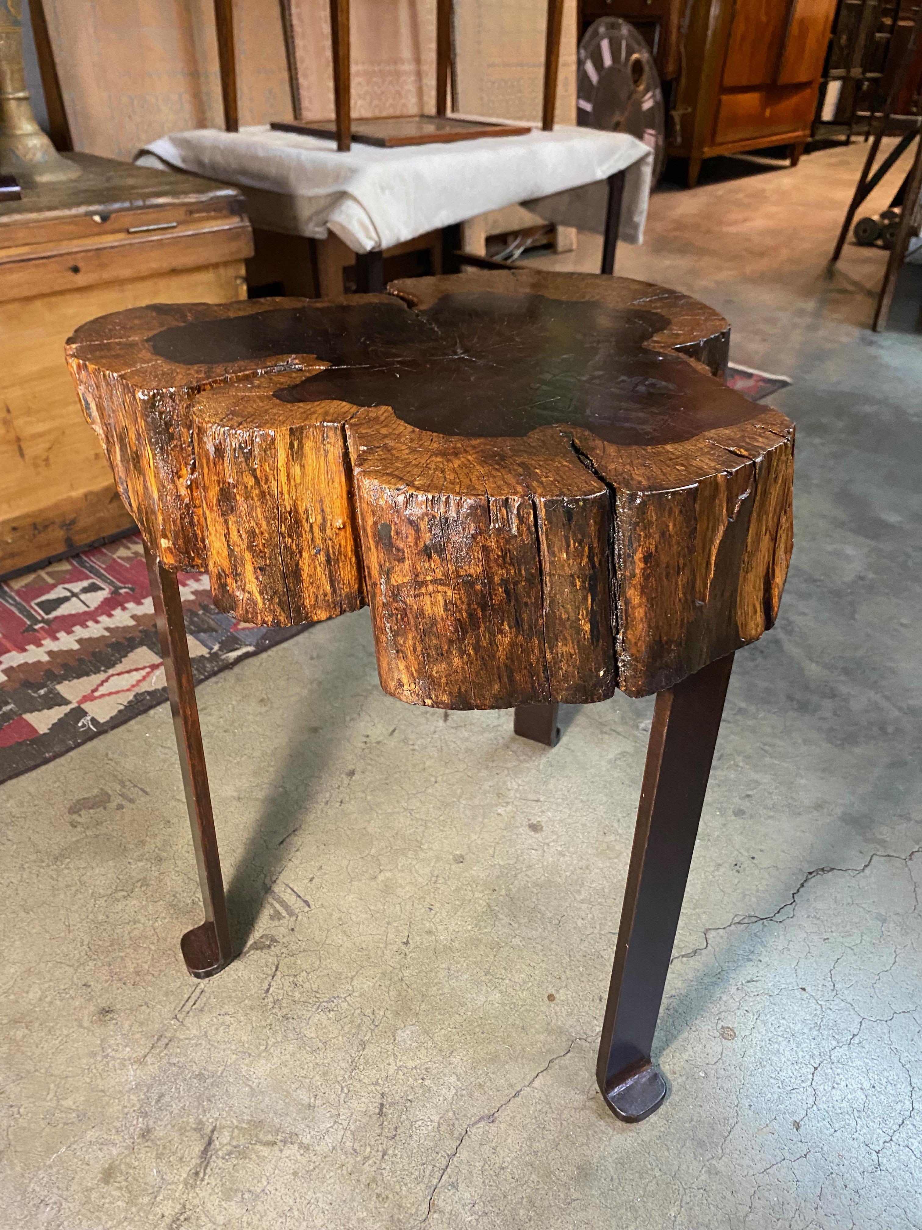 Introducing an exquisite and unique Vintage 1970s side salon table with Santos Rosewood. This exceptional piece of furniture is sure to catch the eye of any antique collector or design enthusiast, with its rare and stunning combination of materials