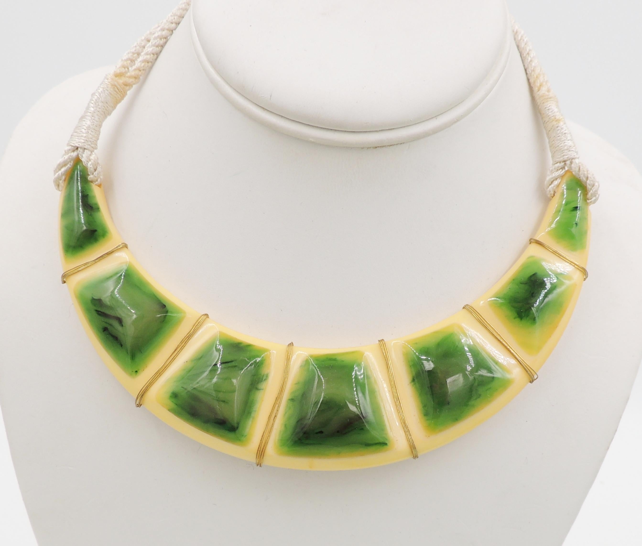 Vintage 1970s Signed Valentino Wrapped Green & Ivory Lucite Collar Necklace For Sale 2