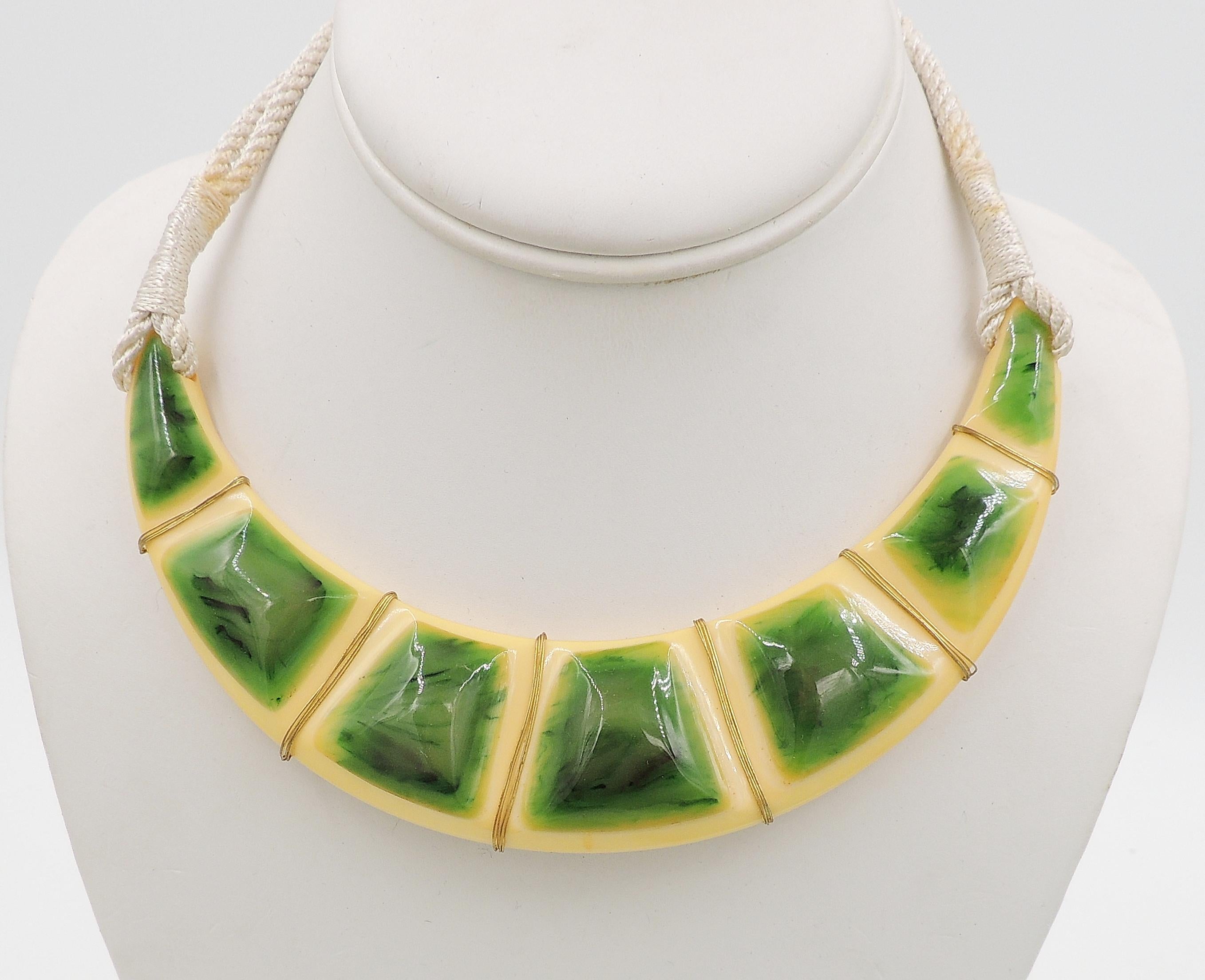 Vintage 1970s Signed Valentino Wrapped Green & Ivory Lucite Collar Necklace For Sale 3