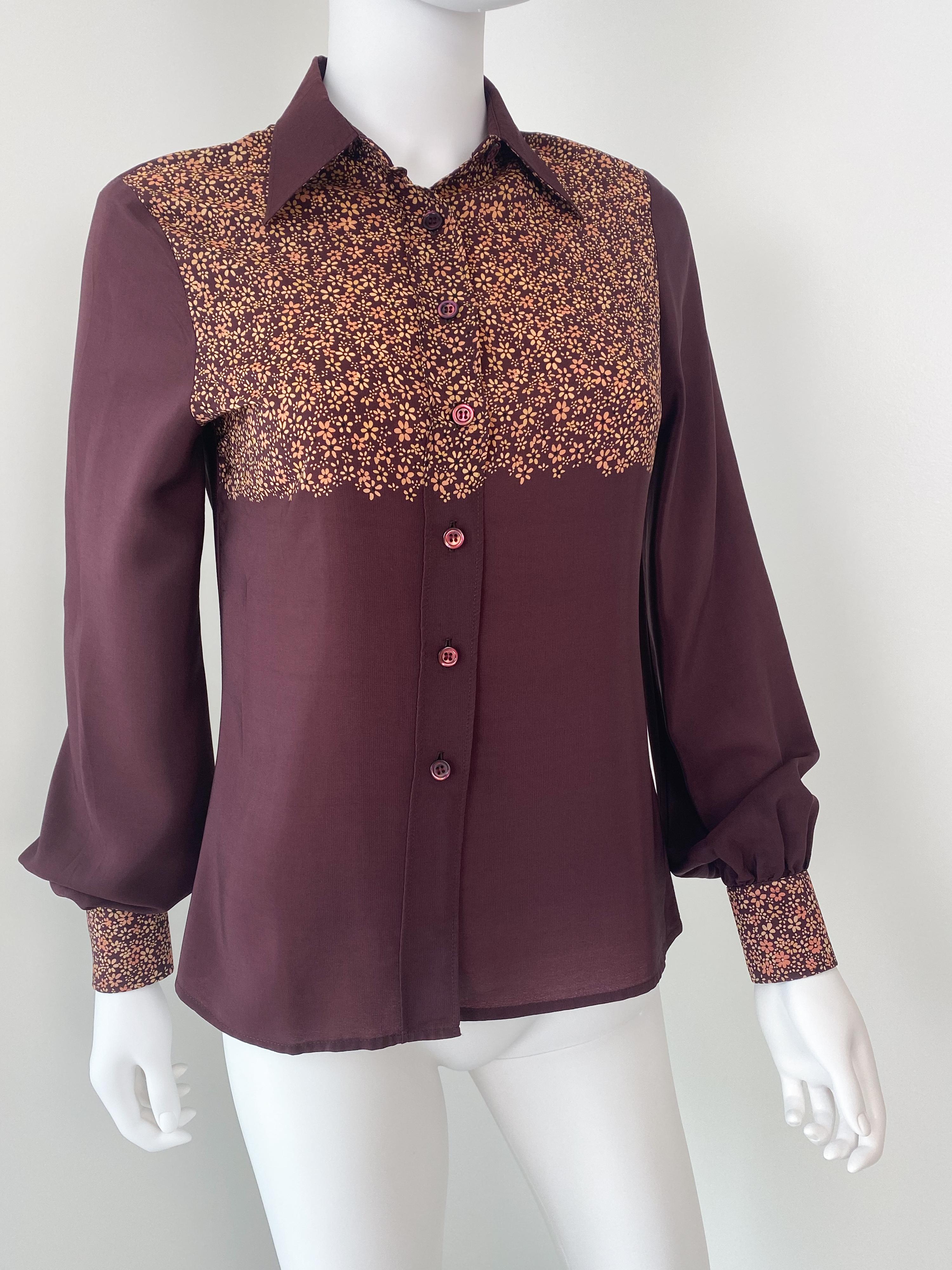 Vintage 1970s Silk Blouse Top Purple Plum Flowers Print Size 6 For Sale 3