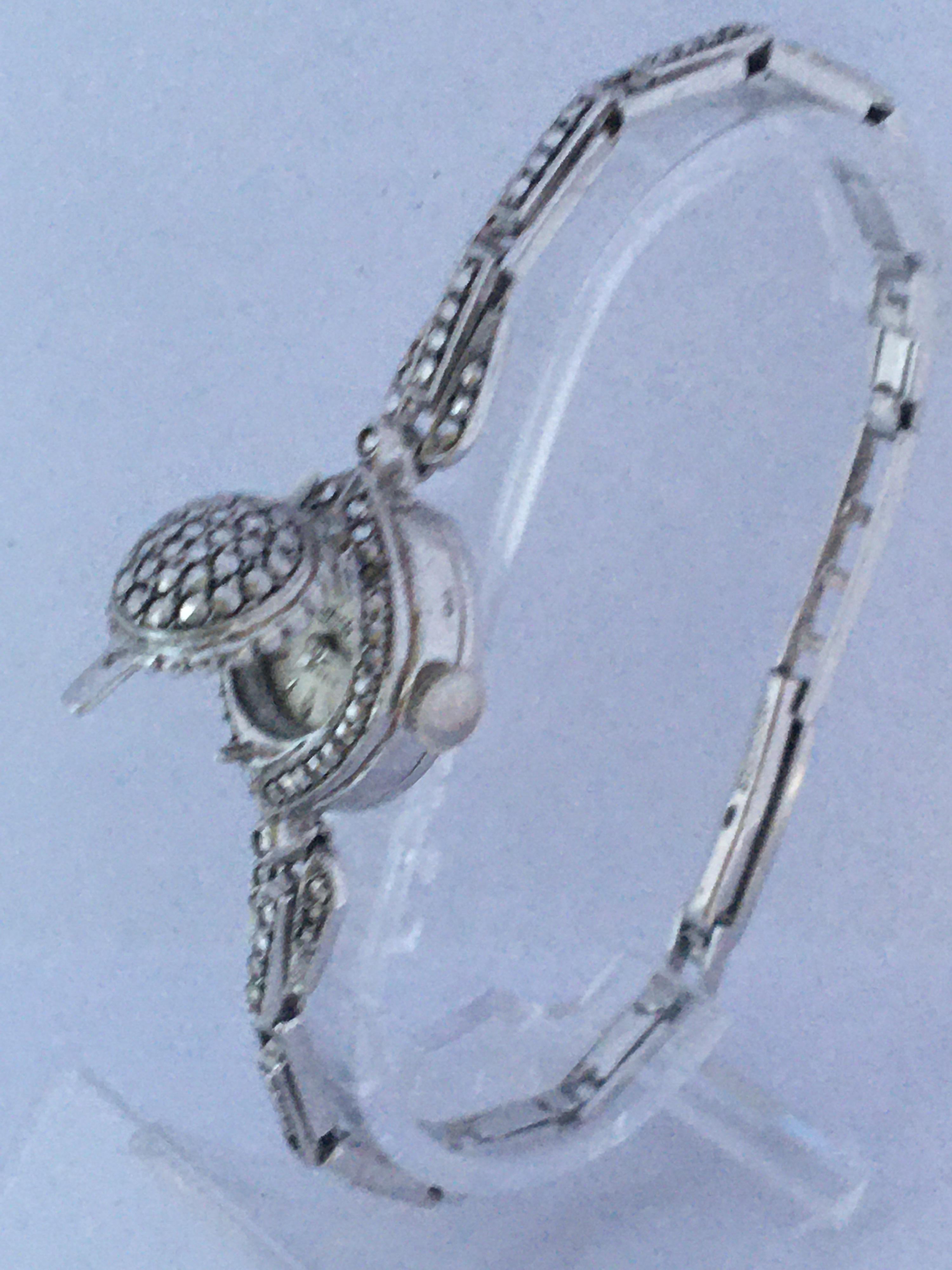 Vintage 1970s Silver Marcaseed Mechanical Ladies Bracelet Watch For Sale 4