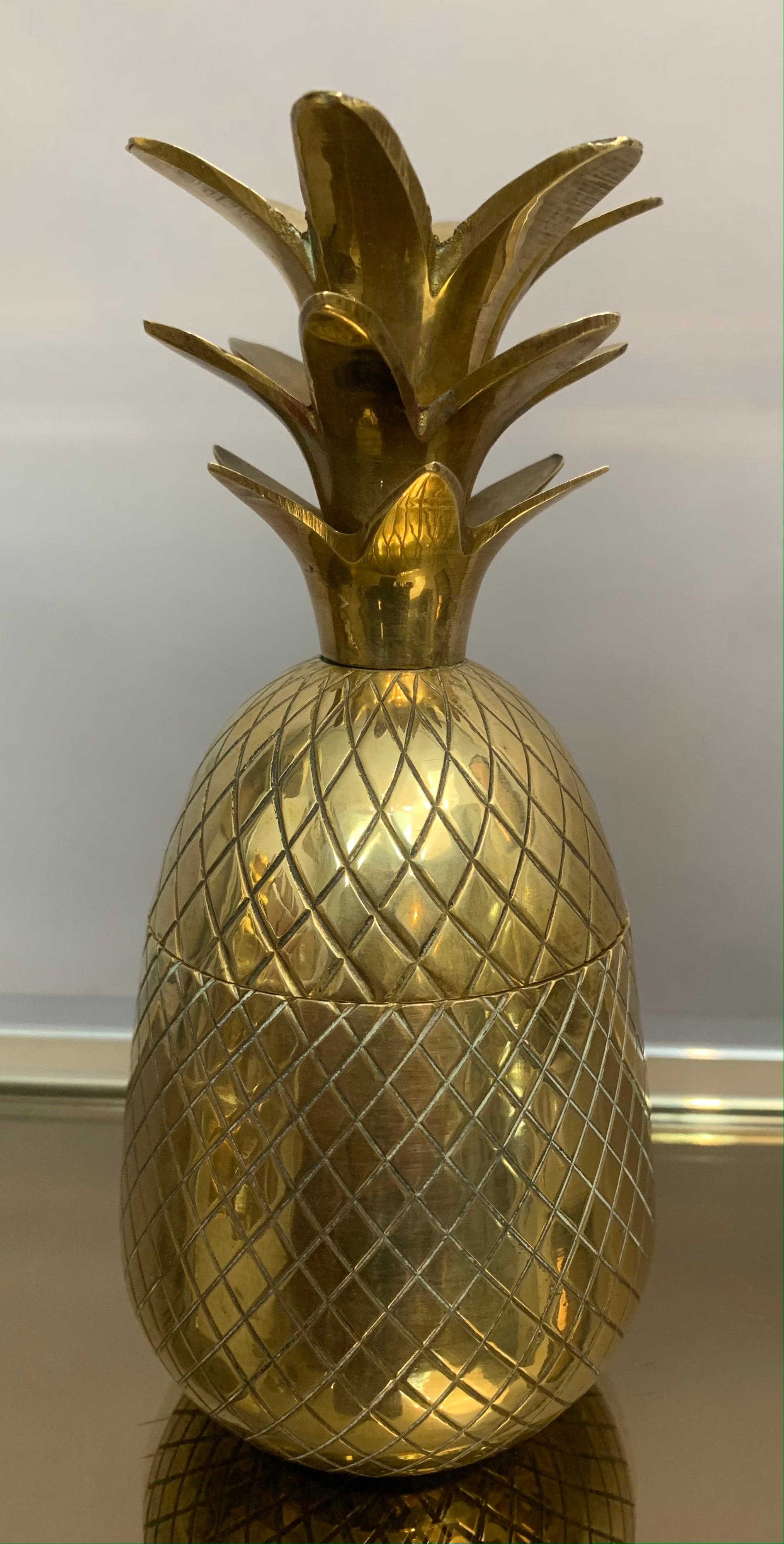 Polished Vintage 1970s Small Solid Brass Hollywood Regency Pineapple Trinket Box