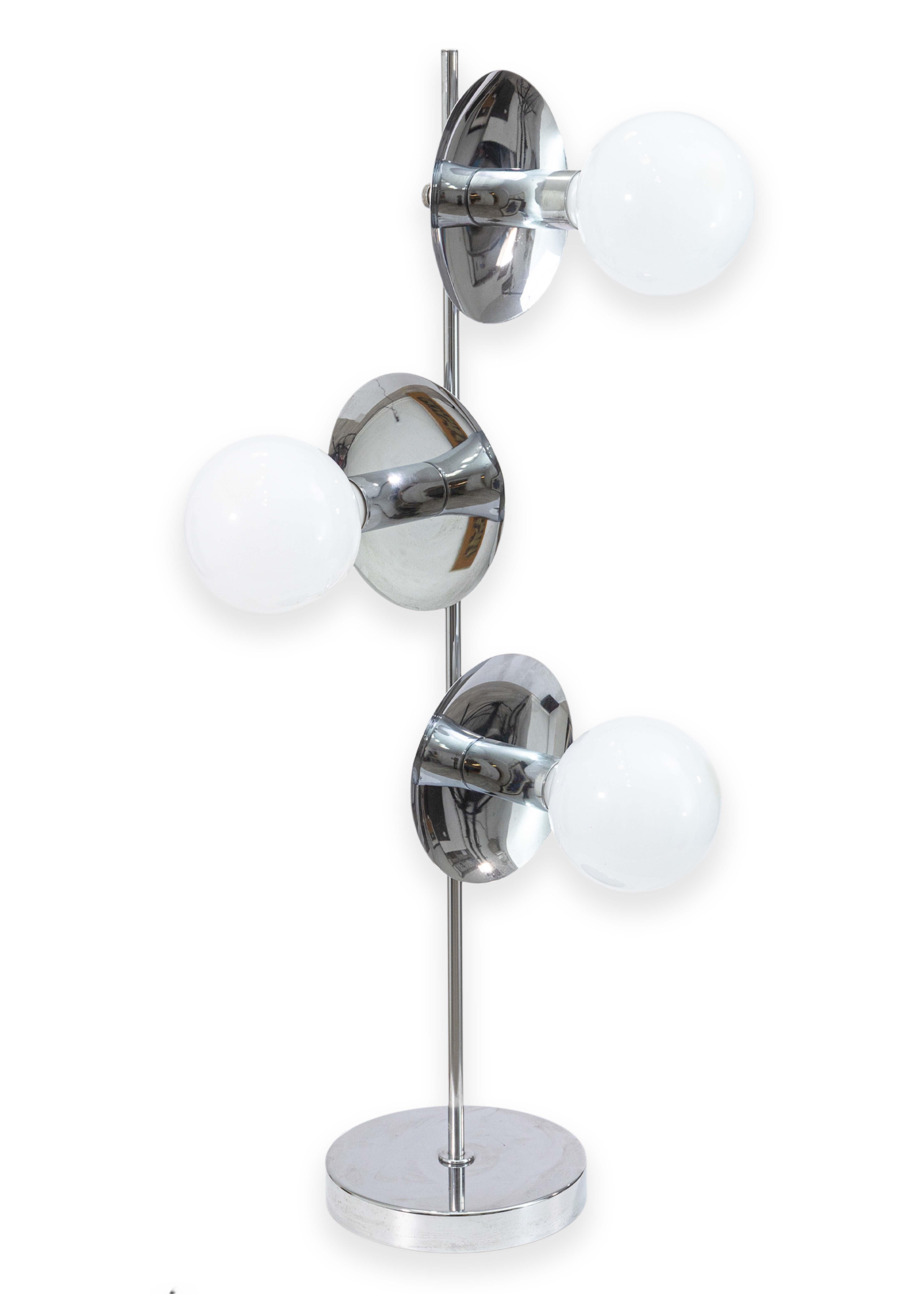 Vintage 1970s Space Age 3 Head Chrome Table Lamp For Sale 2