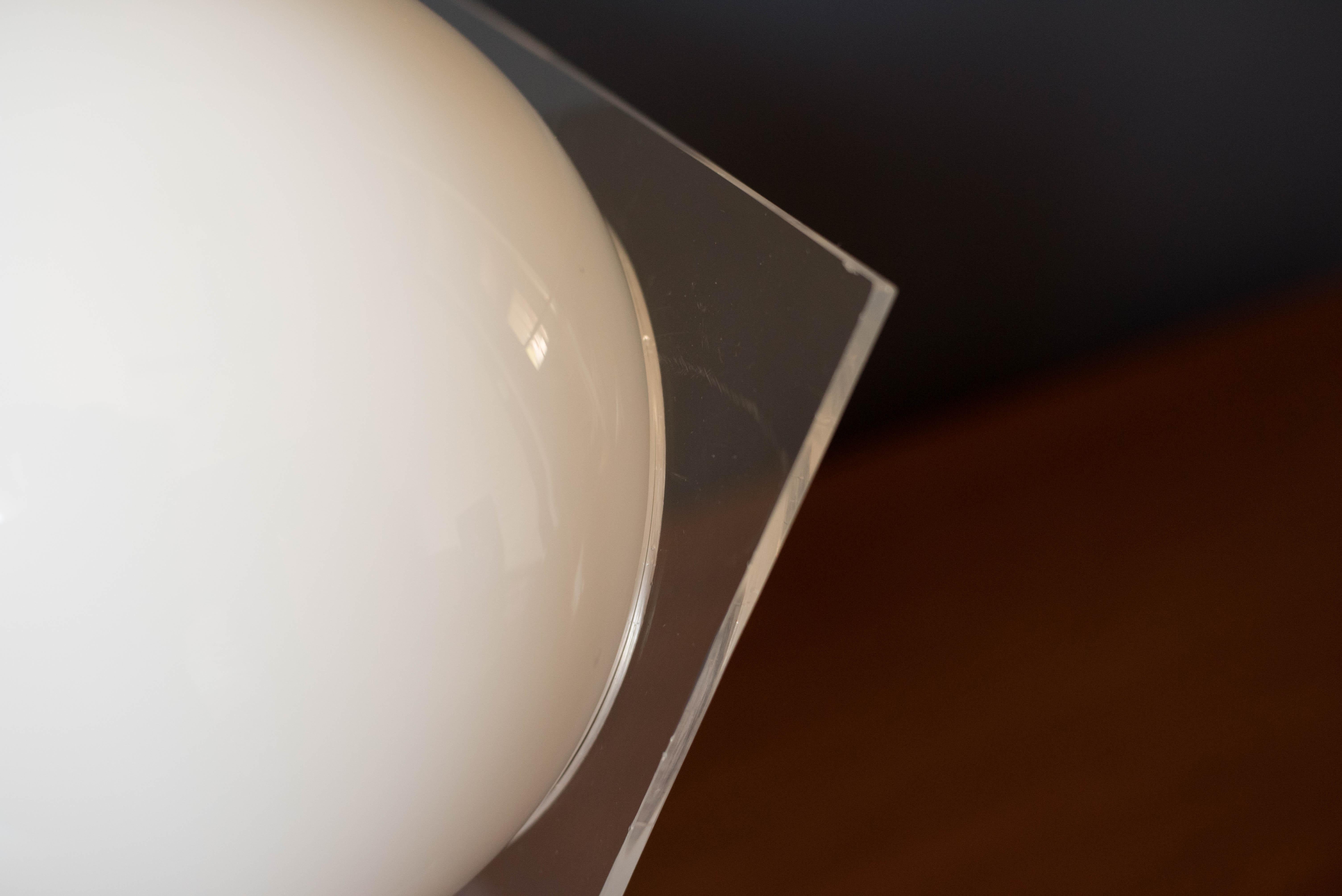 Vintage 1970s Space Age Lucite Moon Globe Table Lamp 3