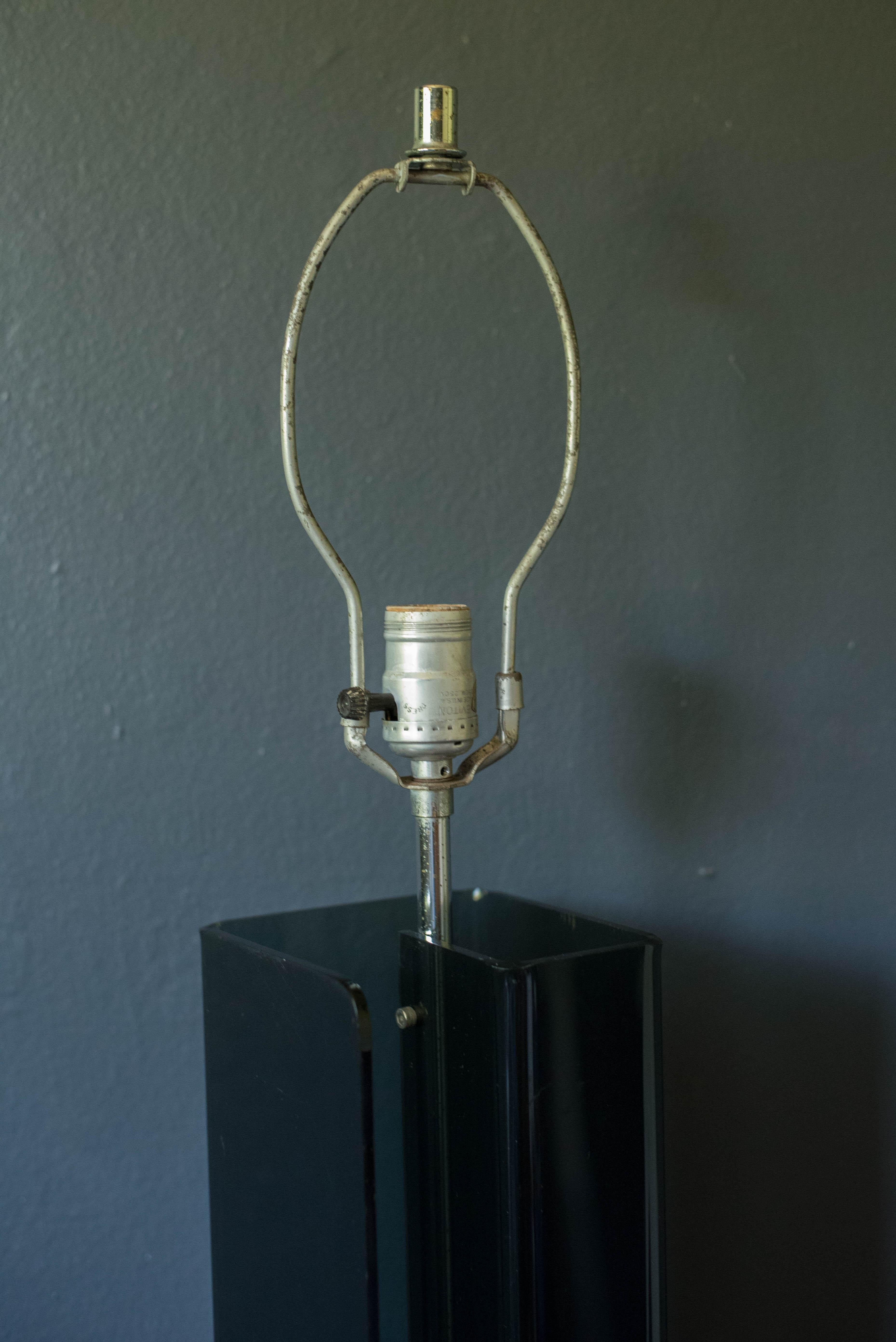 Vintage 1970s Space Age Smoked Lucite Table Lamp In Good Condition For Sale In San Jose, CA