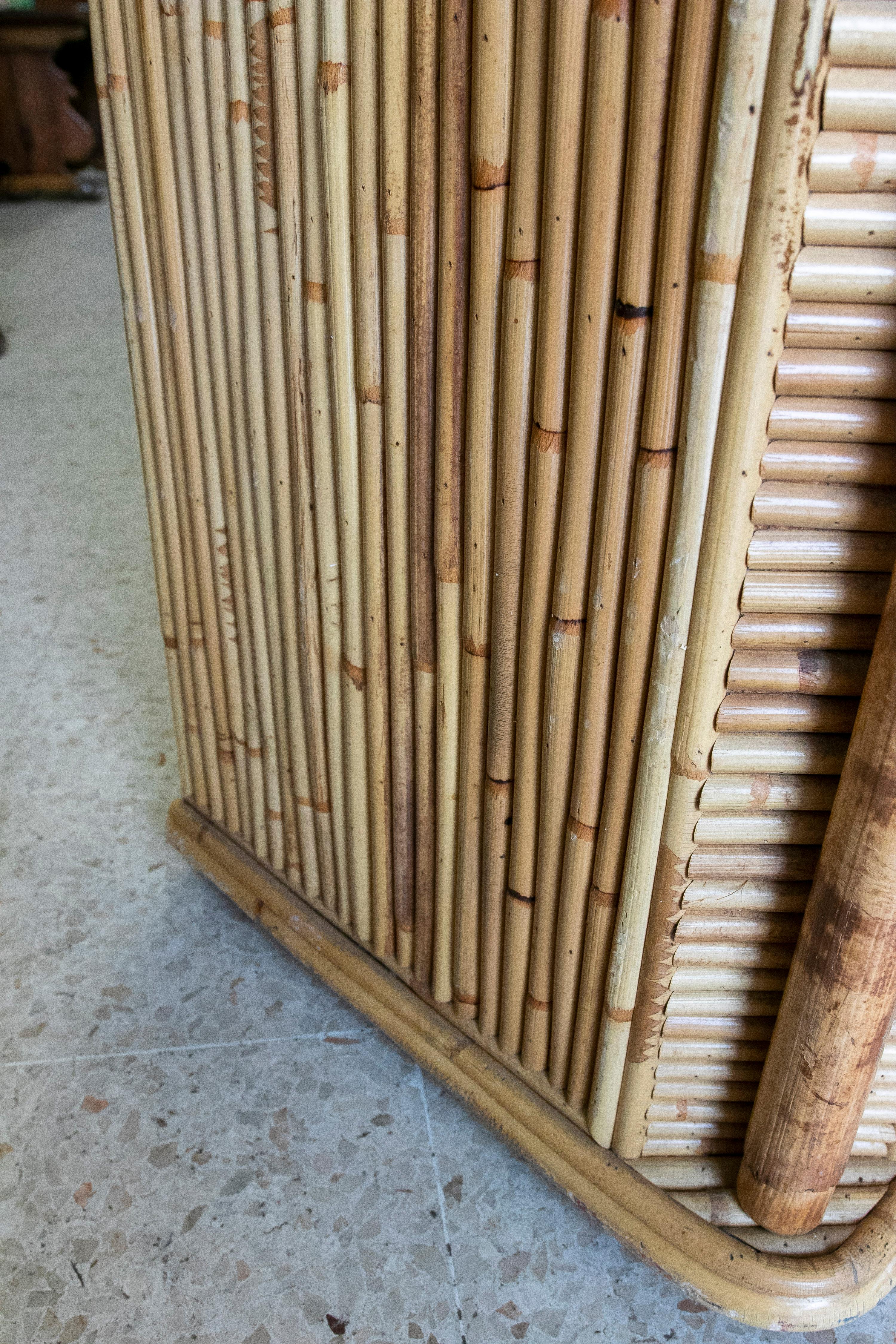 Spanische Holztruhe mit 5 Schubladen und Bambus gefüttert, 1970er Jahre im Angebot 13
