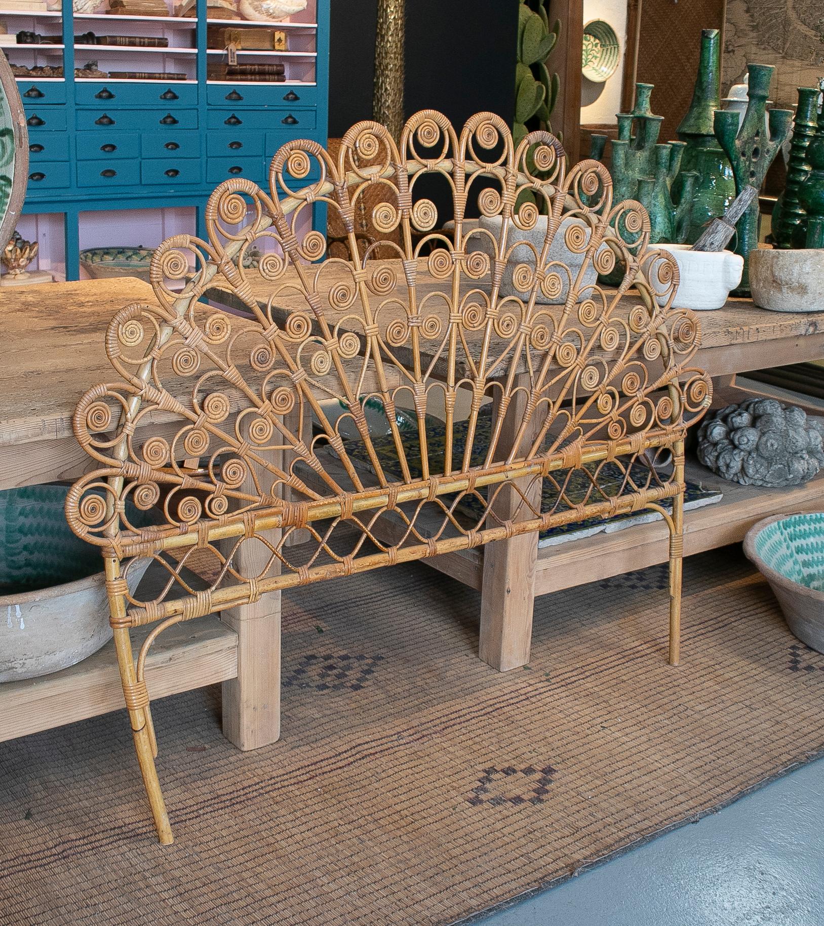 Vintage 1970er Spanisch Hand geflochtene Wicker Bett Kopf im Zustand „Gut“ im Angebot in Marbella, ES