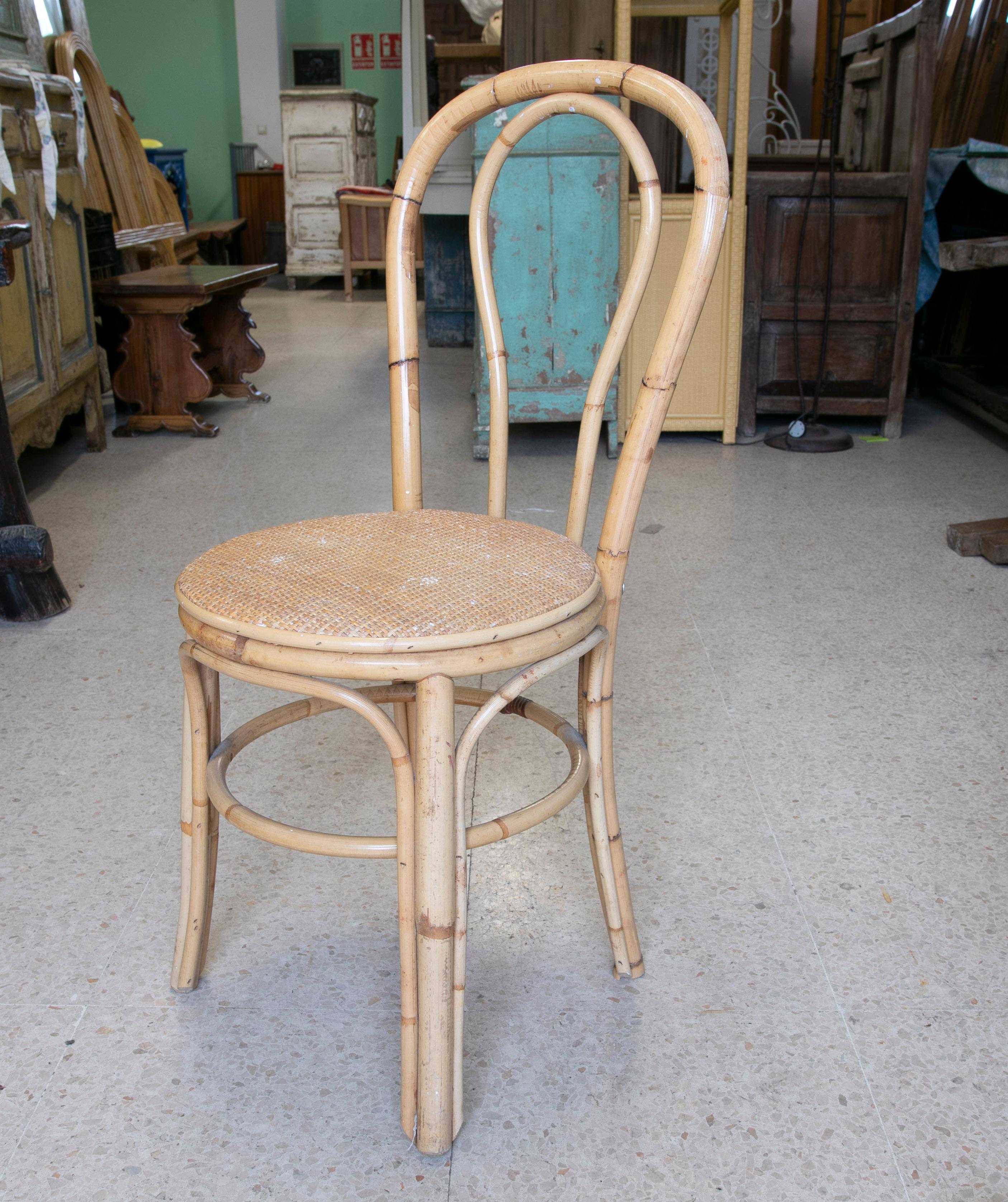 Spanischer gewebter Stuhl aus Korbweide und Bambus aus den 1970er Jahren im Zustand „Gut“ im Angebot in Marbella, ES