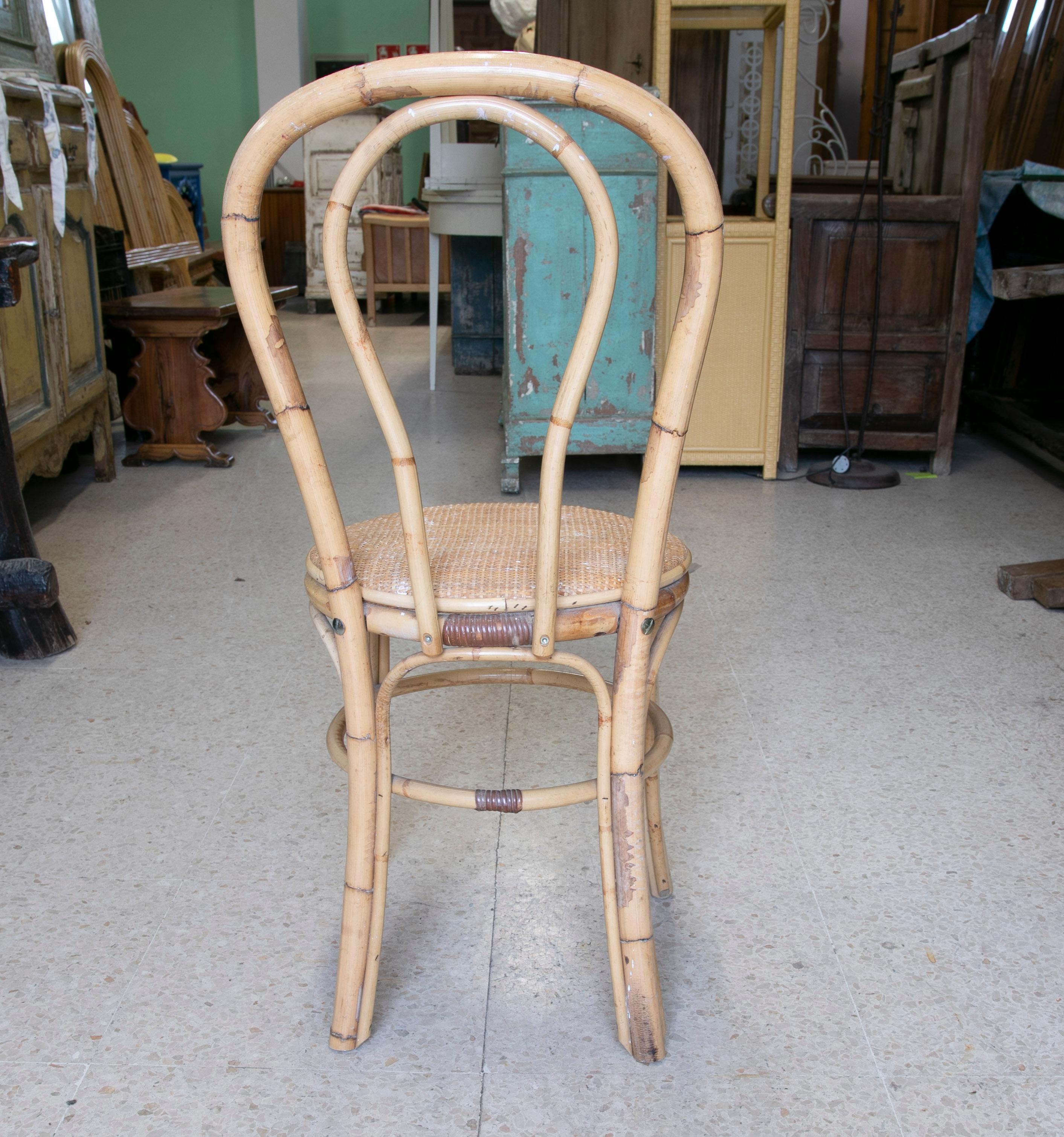 Spanischer gewebter Stuhl aus Korbweide und Bambus aus den 1970er Jahren im Angebot 2